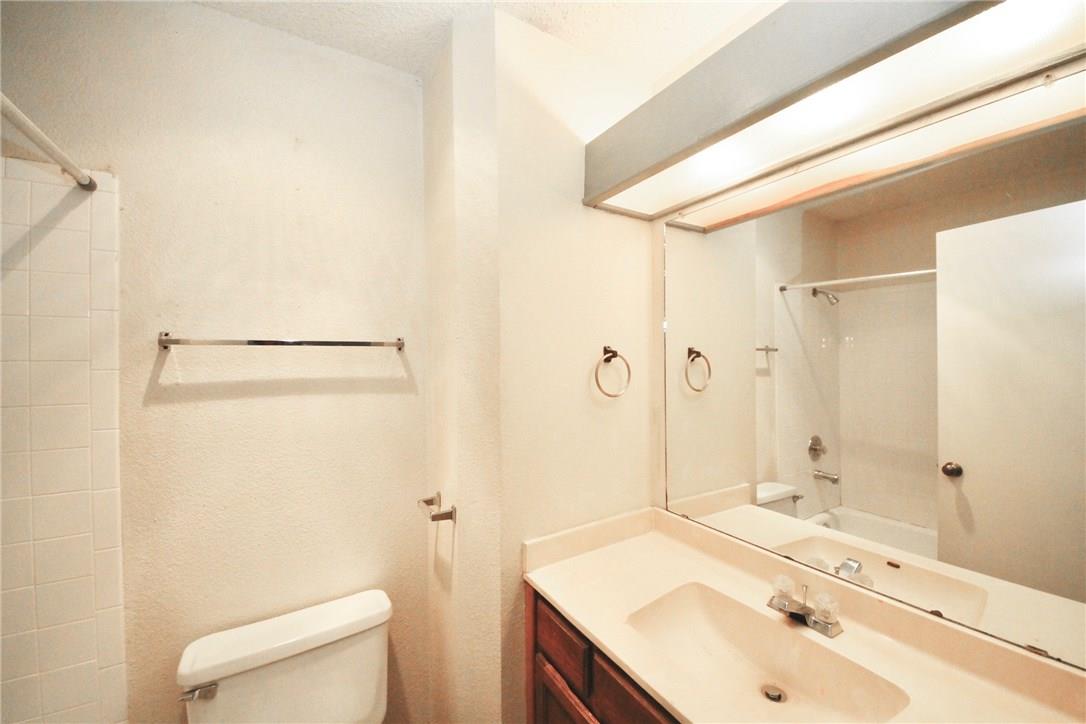 12303 Deer Falls Dr #b Property Photo 7