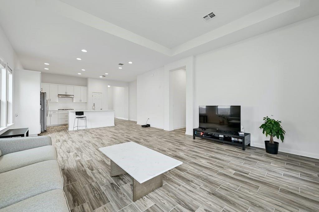 6725 Denia Dr Property Photo 13