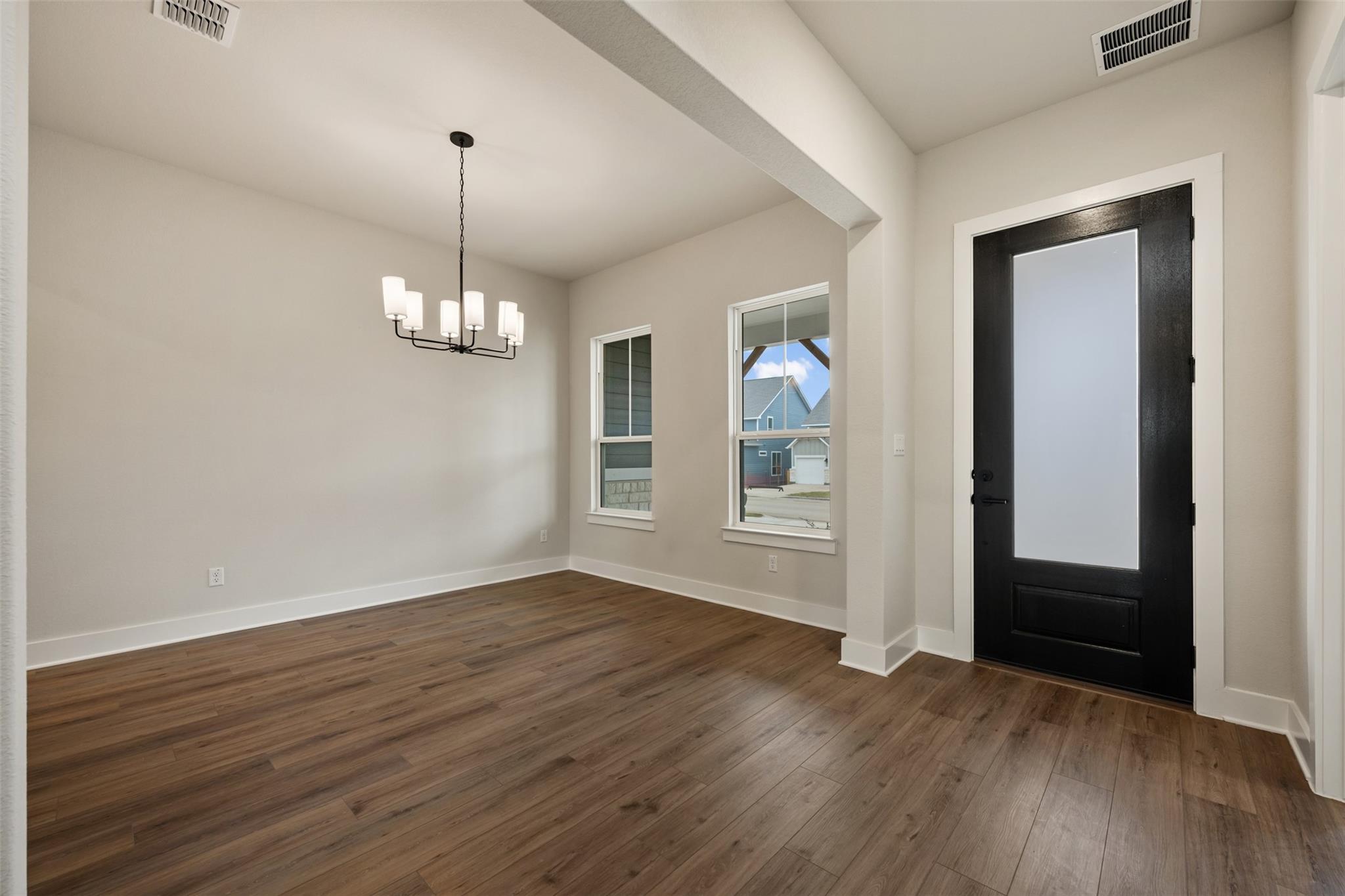 17525 Della Rose Dr Property Photo 8
