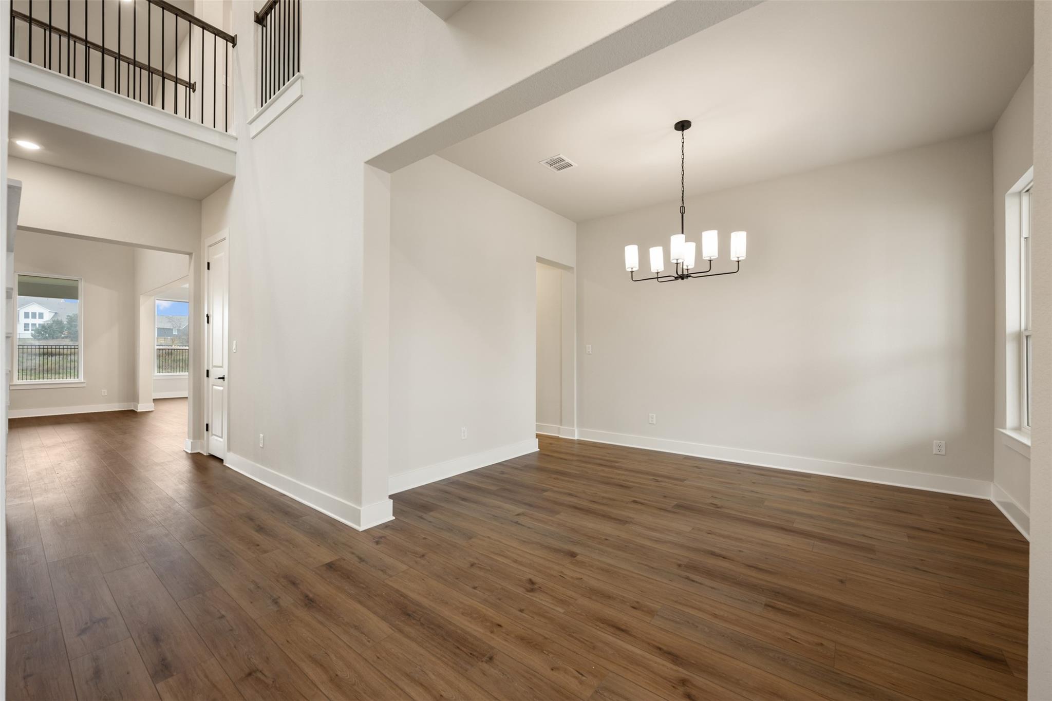 17525 Della Rose Dr Property Photo 10