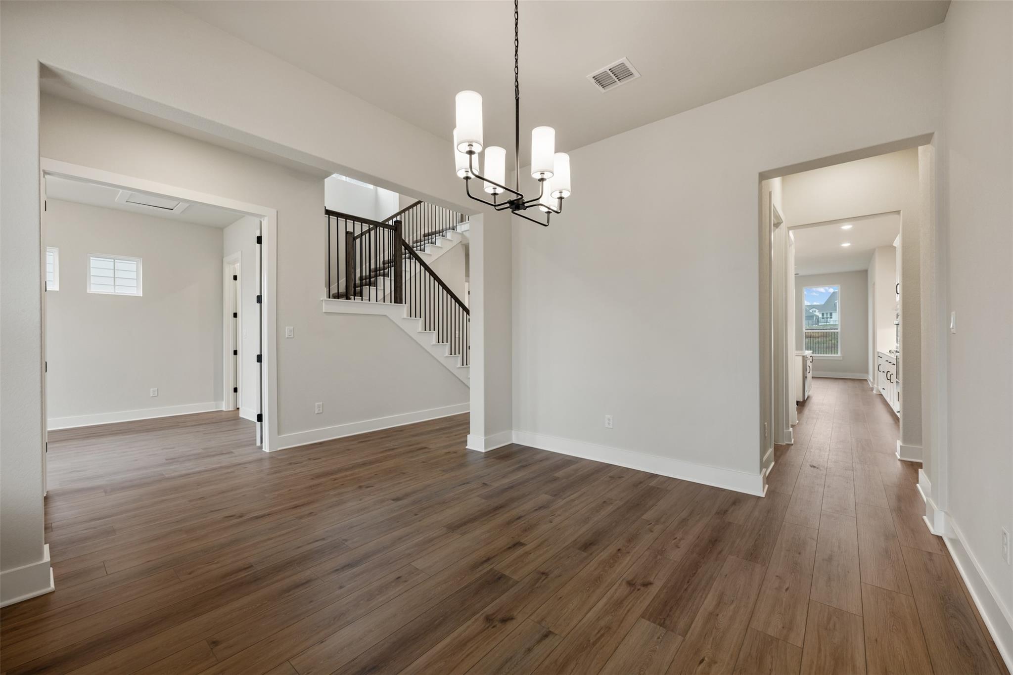 17525 Della Rose Dr Property Photo 12