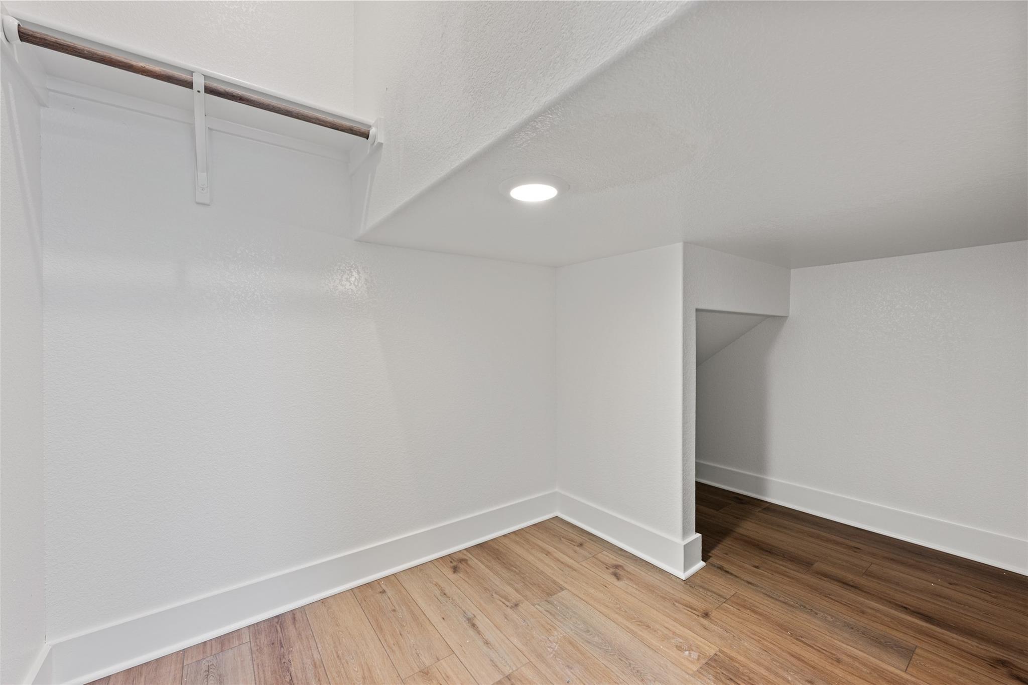 17525 Della Rose Dr Property Photo 16
