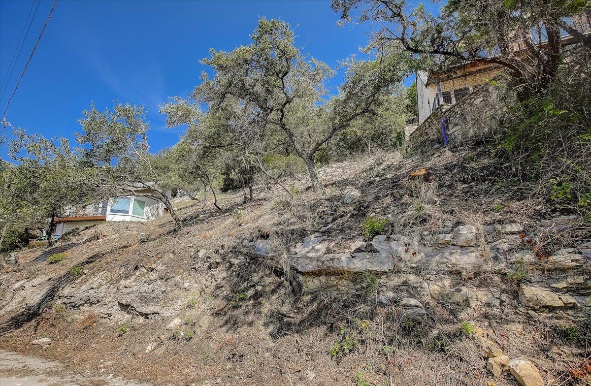 13908 Skyline Dr Property Photo 4