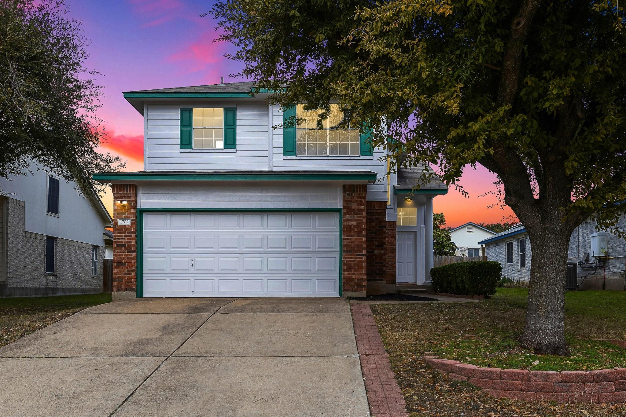 1702 Barilla Mountain Trl Property Photo