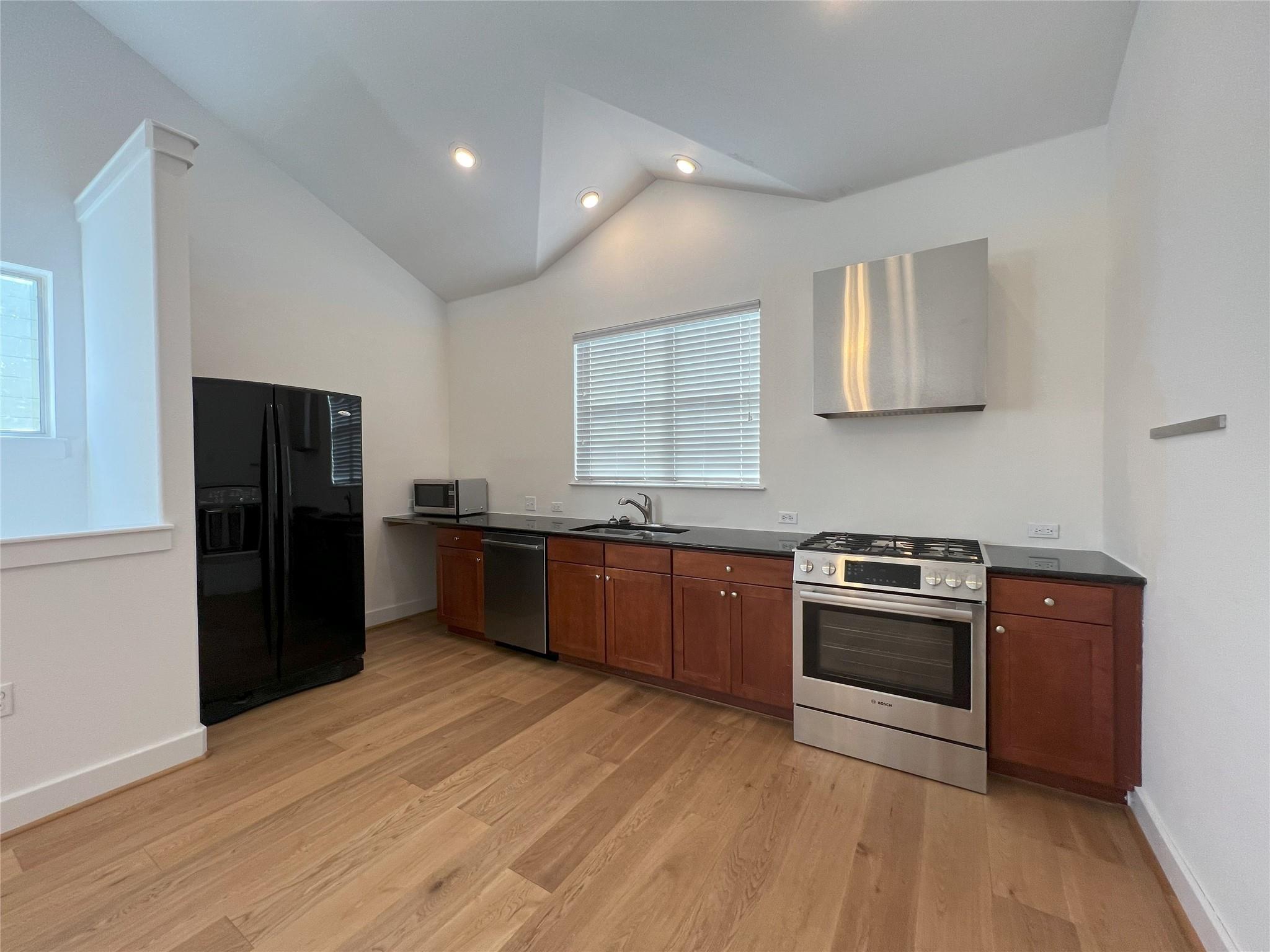 1601 Miriam Ave #314 Property Photo 6