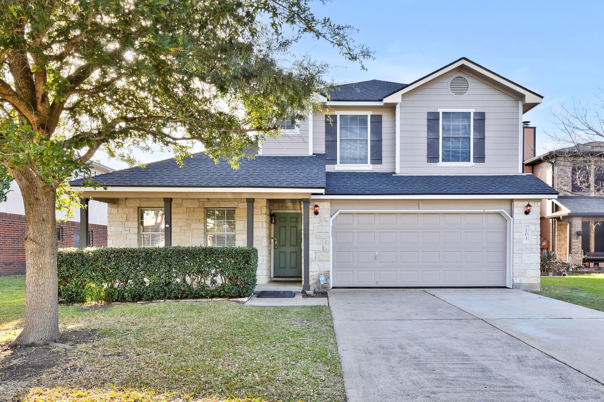 Nadine Johnson Real Estate Listings Main Image