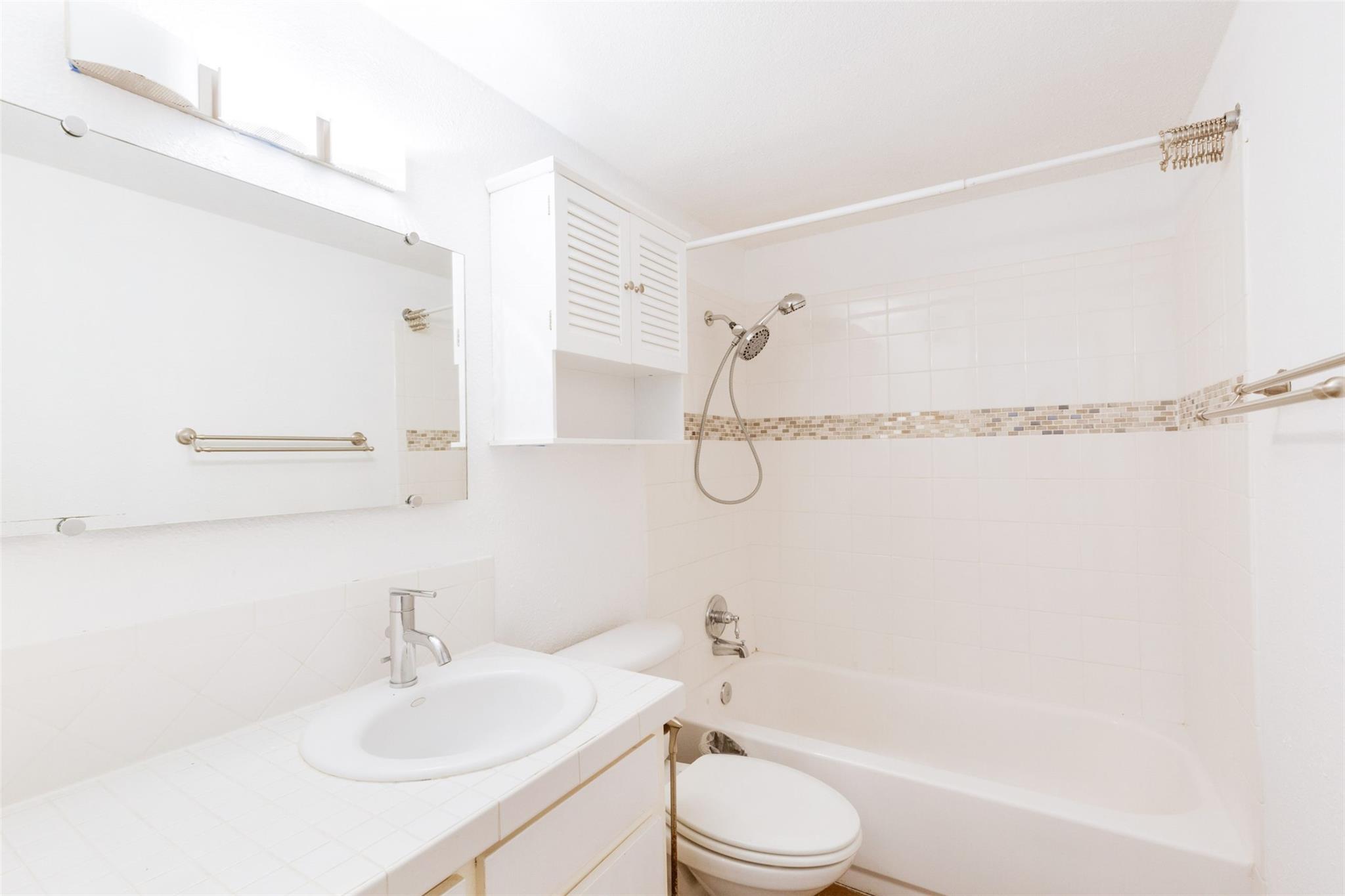 2302 E Side Dr #11 Property Photo 17