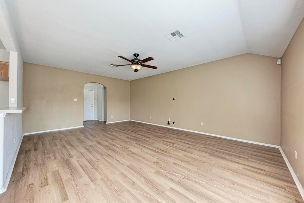 1203 Tricia Cv Property Photo 8