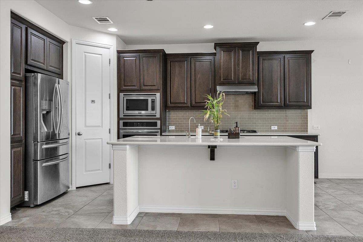 3425 De Soto Loop Property Photo 19