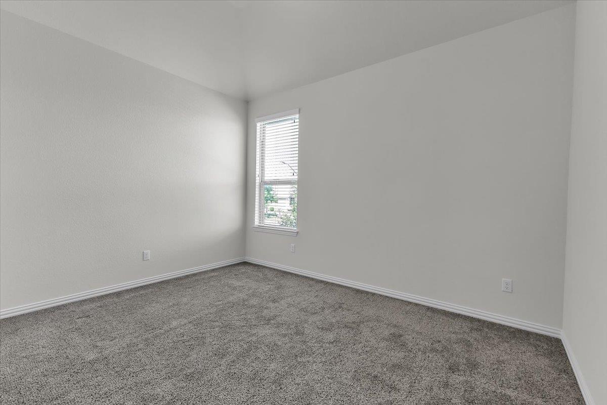 3425 De Soto Loop Property Photo 31