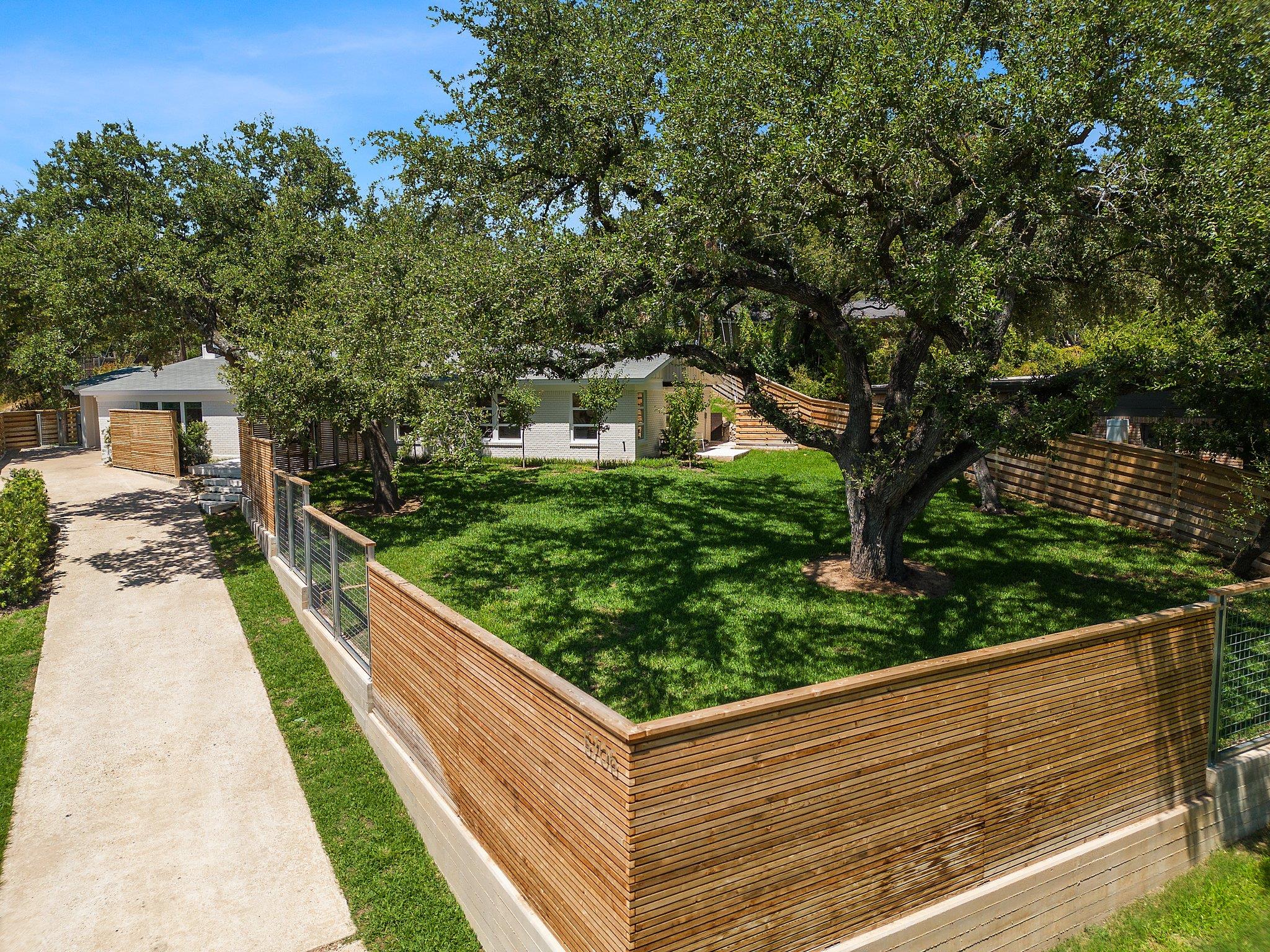 5706 Highland Hills Cir Property Photo 6