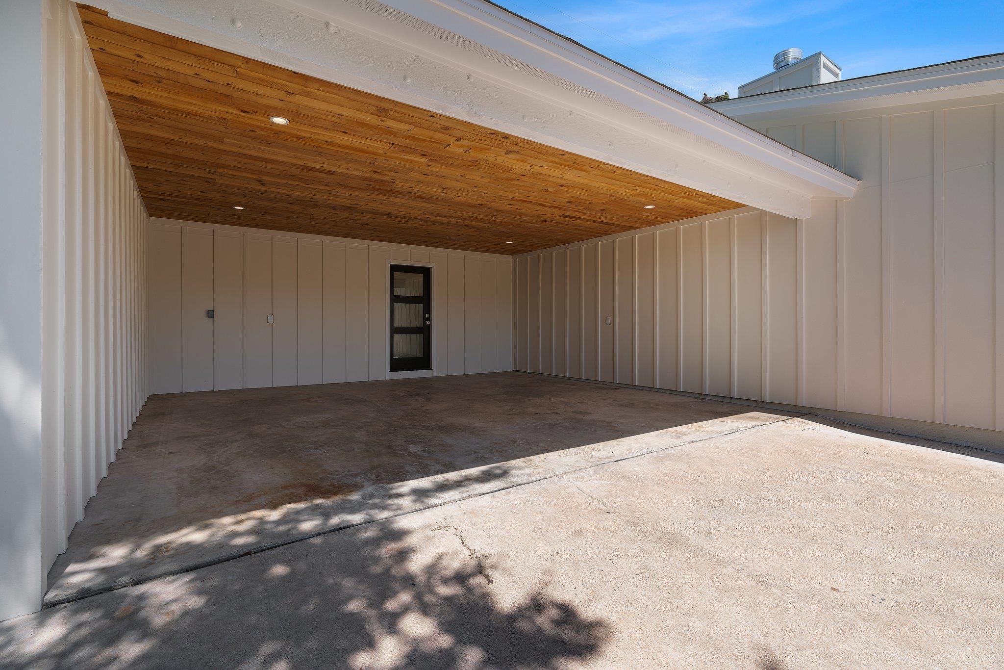 5706 Highland Hills Cir Property Photo 36