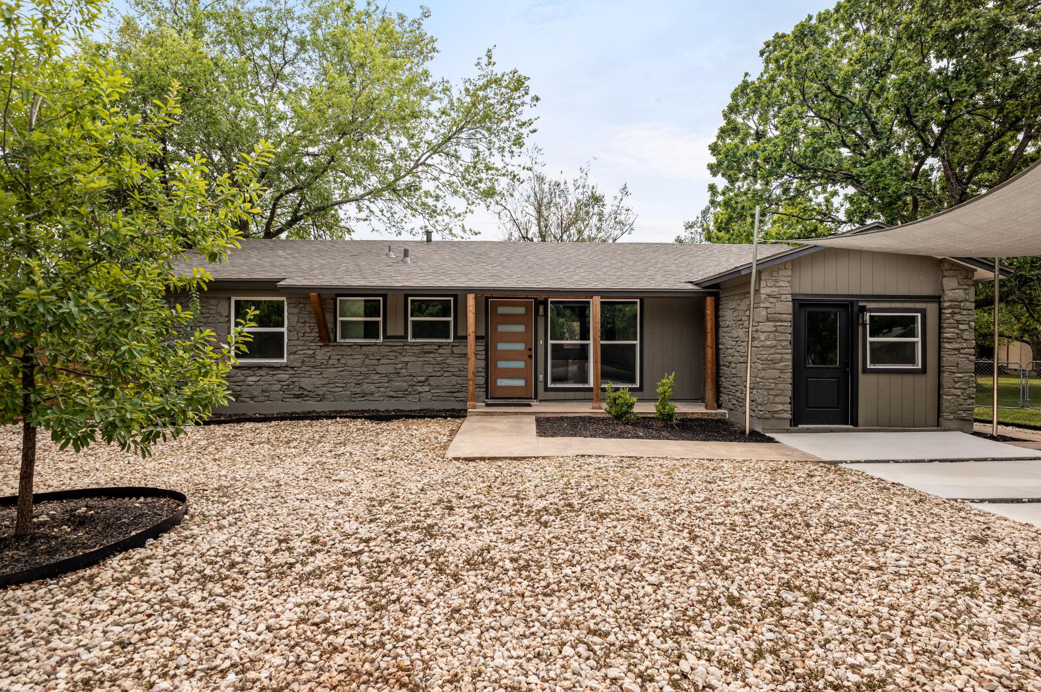 2103 Fordham Cv Property Photo 5