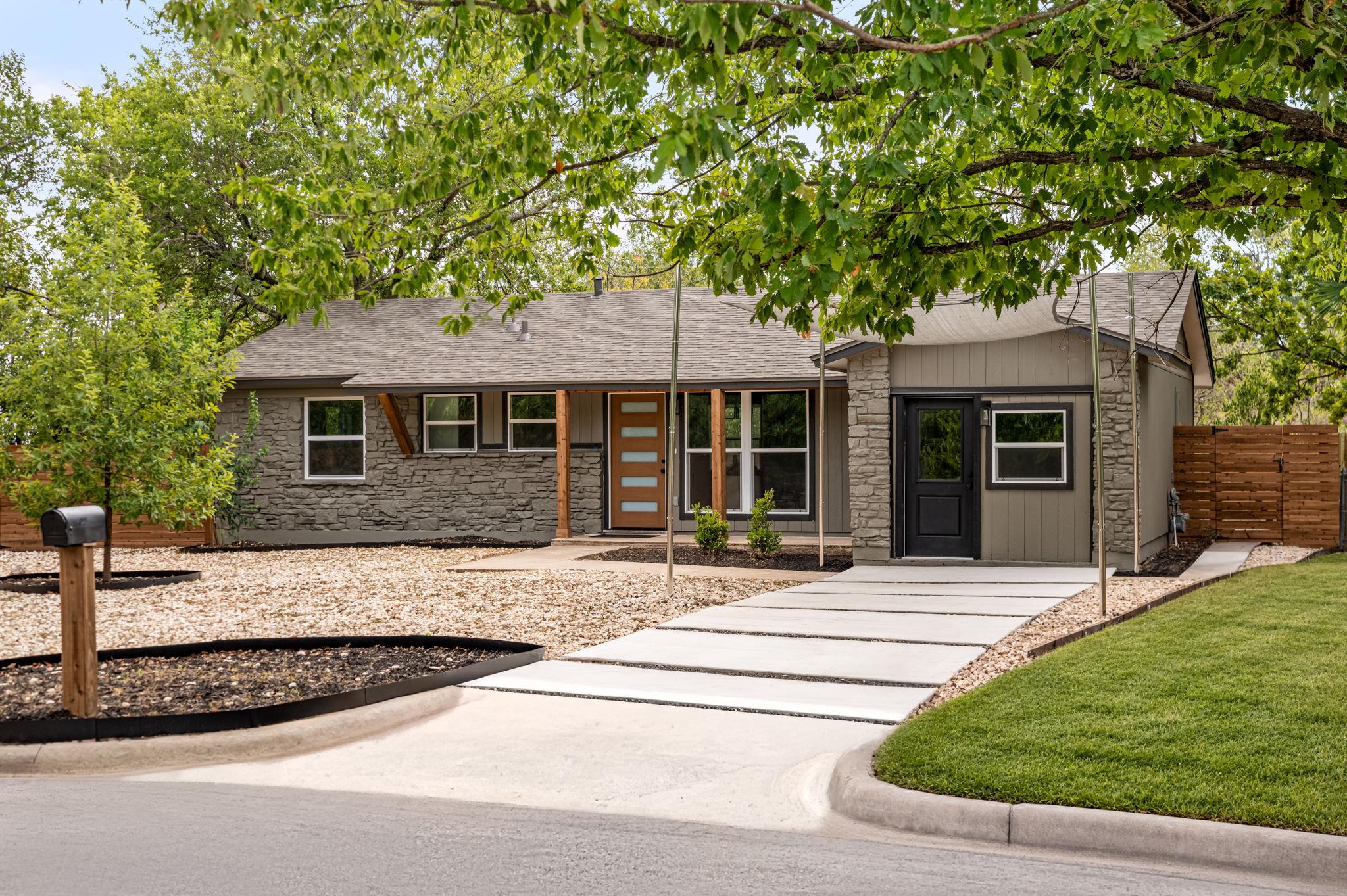 2103 Fordham Cv Property Photo 6