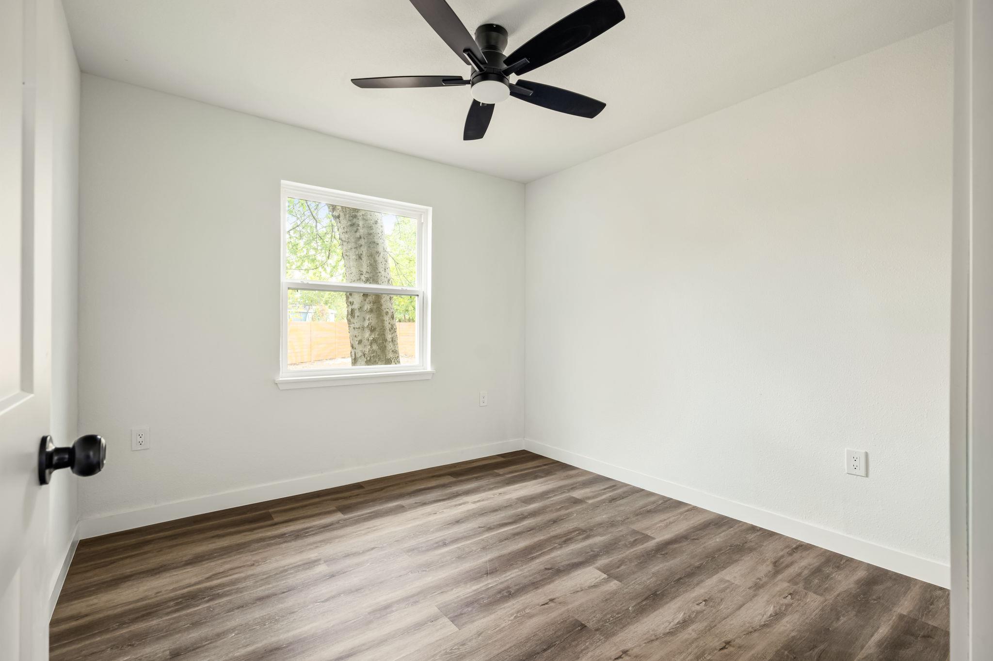 2103 Fordham Cv Property Photo 23