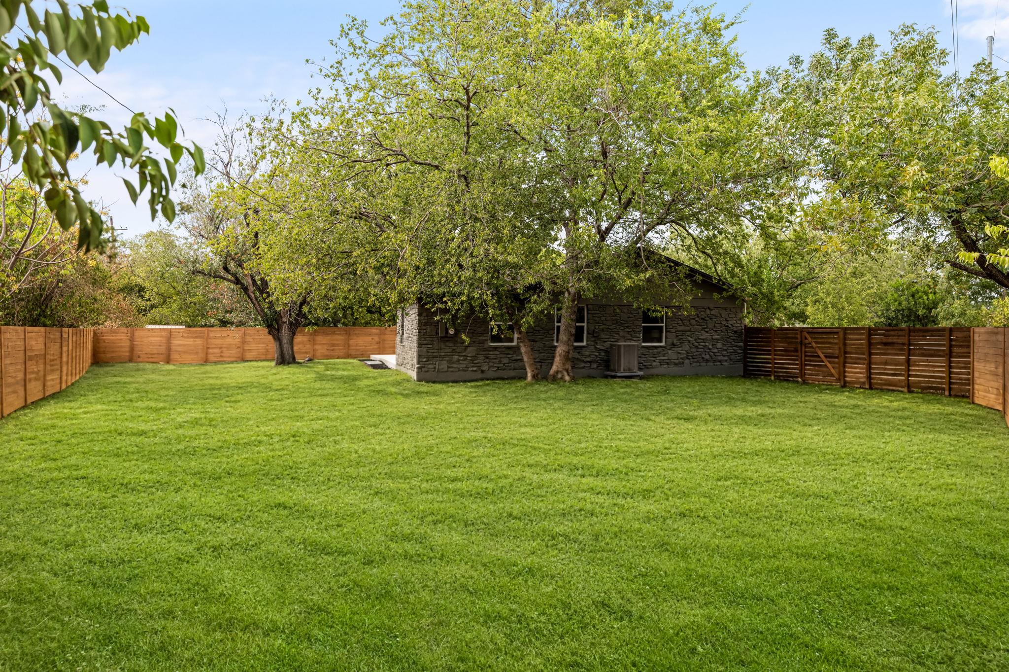 2103 Fordham Cv Property Photo 35