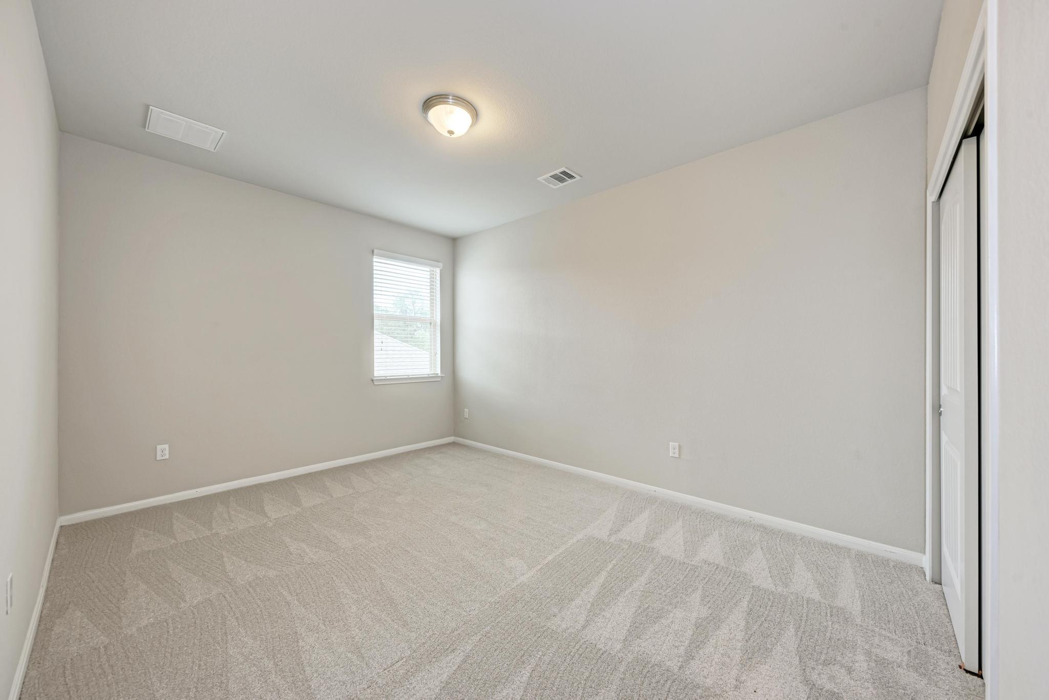2625 Bowen St Property Photo 26