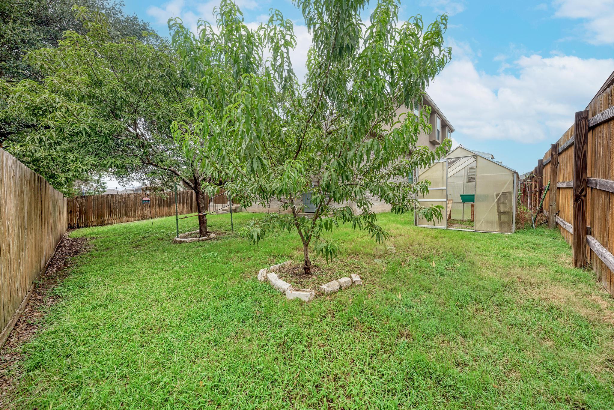 2625 Bowen St Property Photo 33