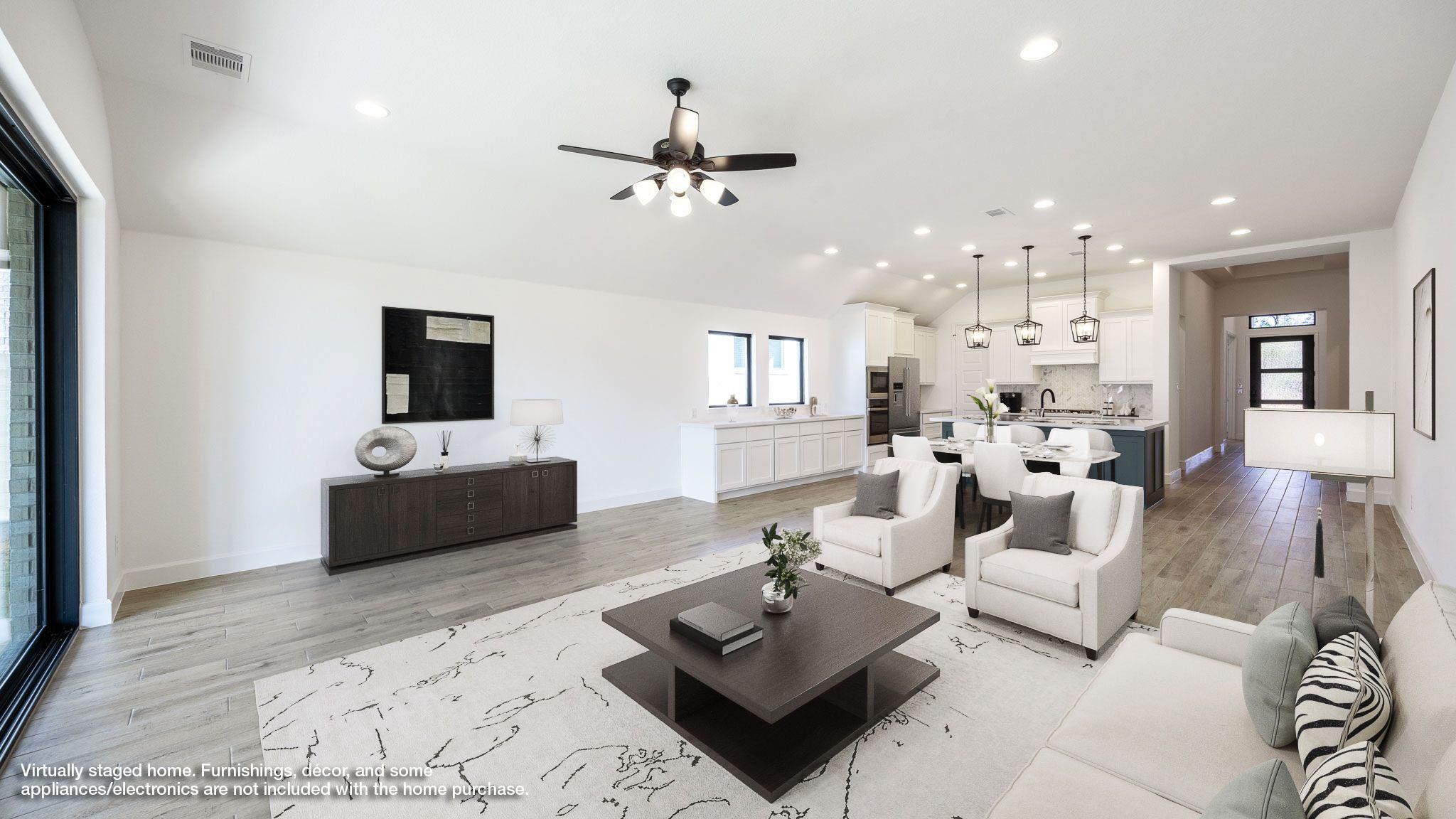 529 Summer Place Ln Property Photo 4