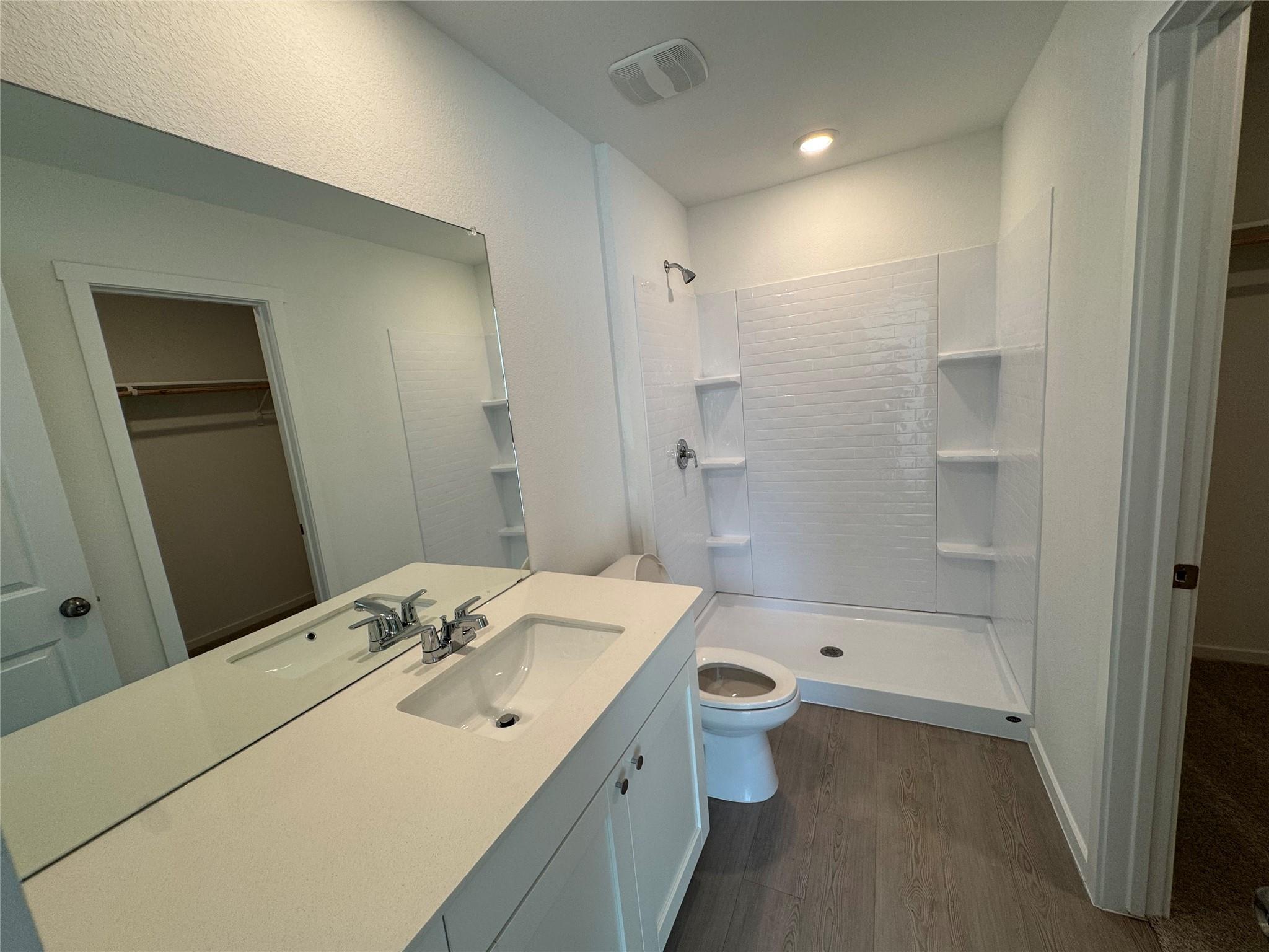 143 Jura Pass Property Photo 7