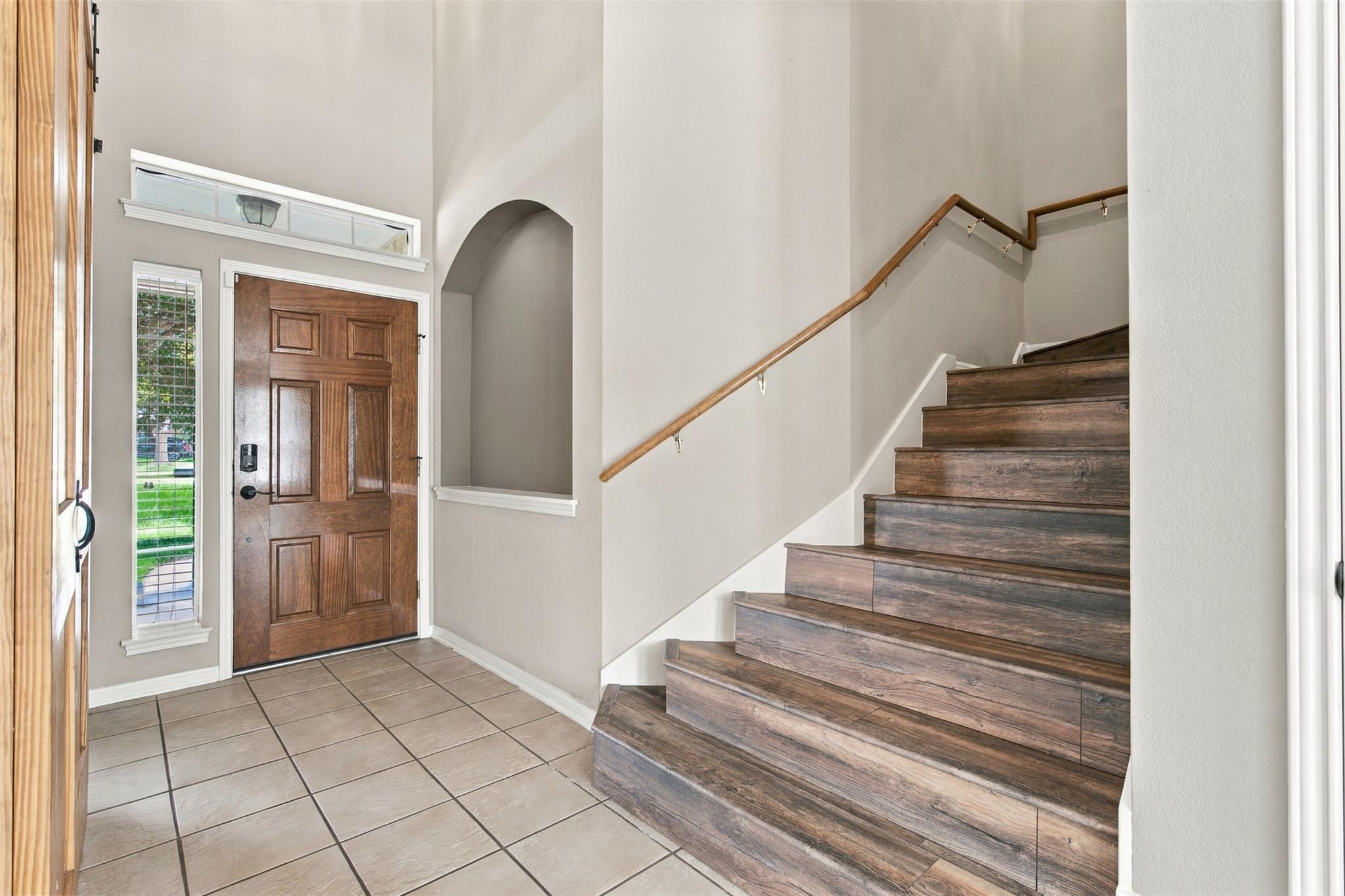 2507 Texan Dr Property Photo 4