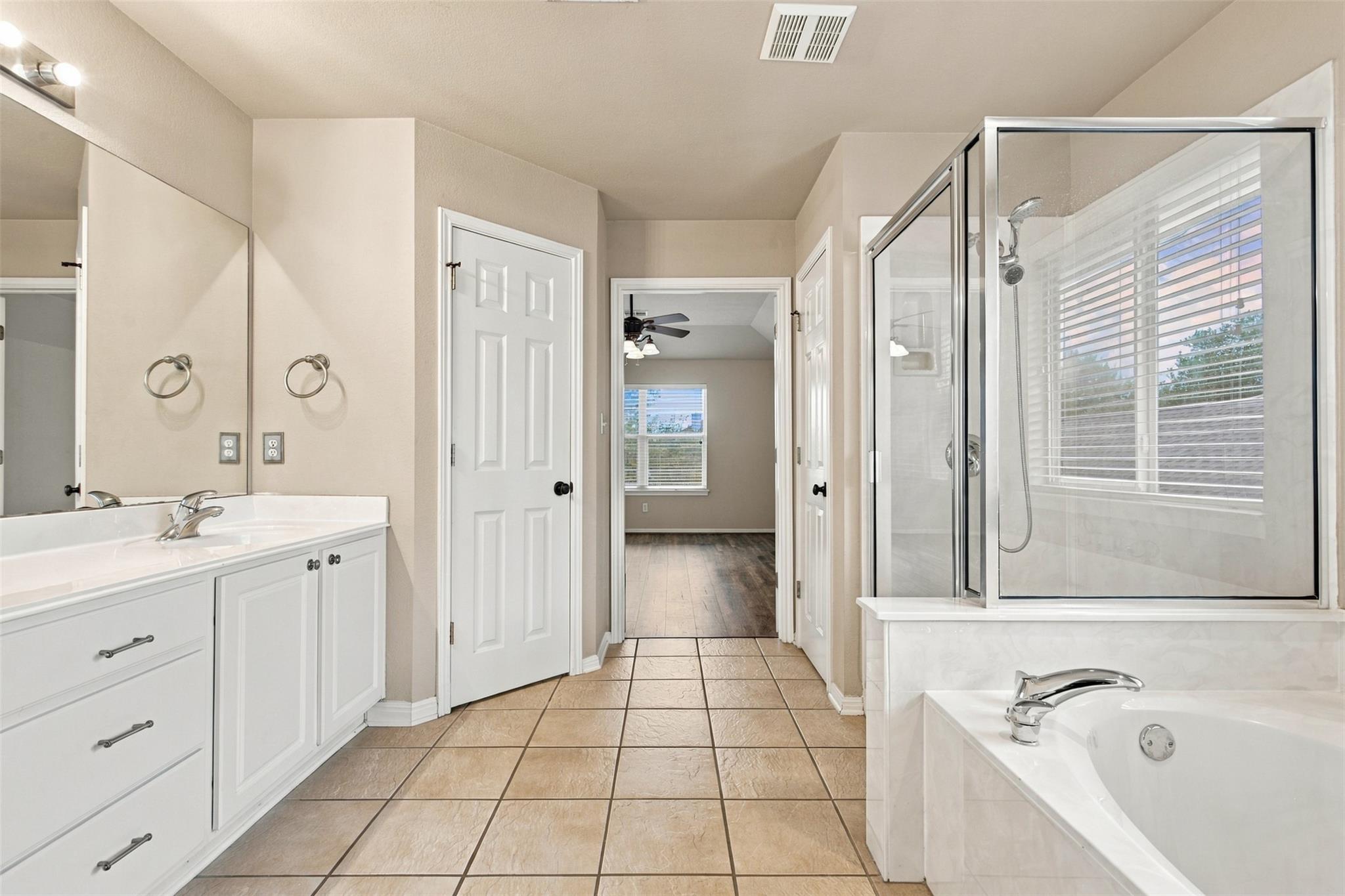 2507 Texan Dr Property Photo 17
