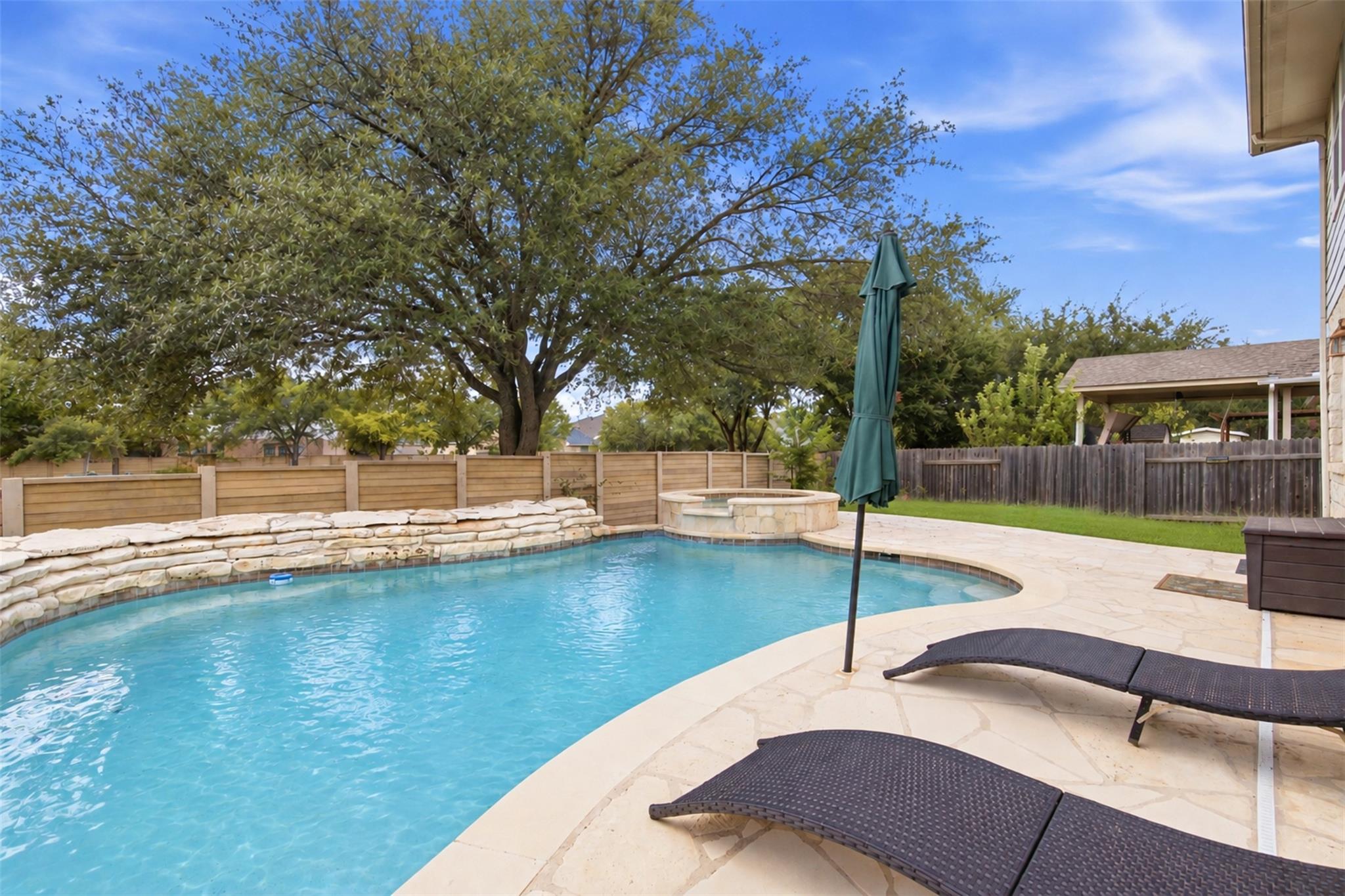 2507 Texan Dr Property Photo 28
