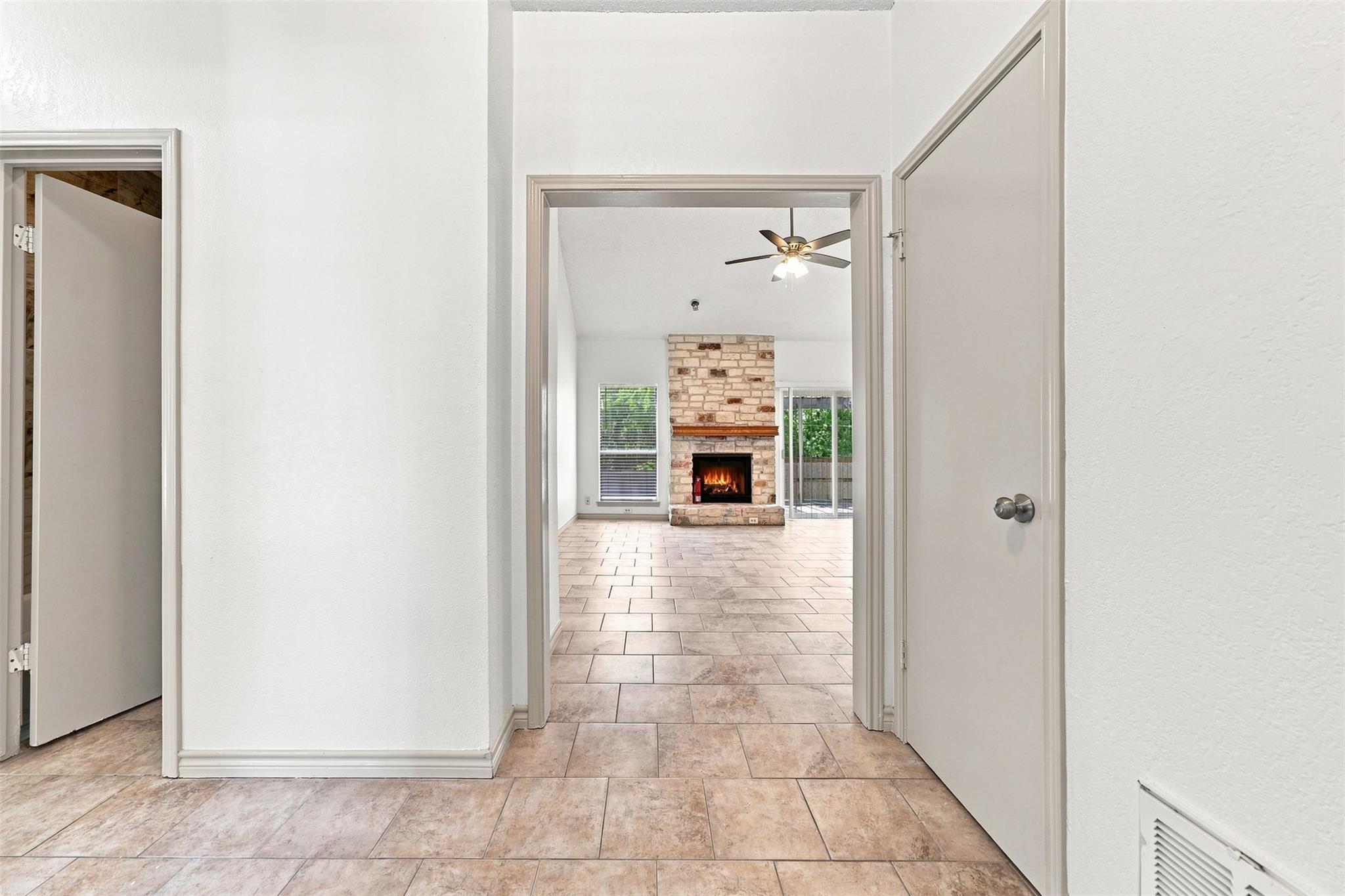 2207 Lancaster Gate Cv Property Photo 4