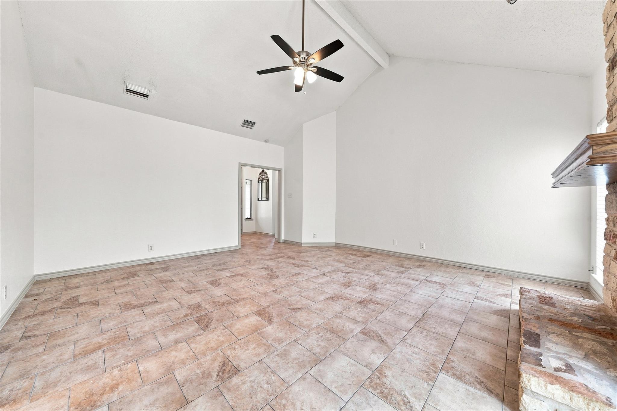 2207 Lancaster Gate Cv Property Photo 8