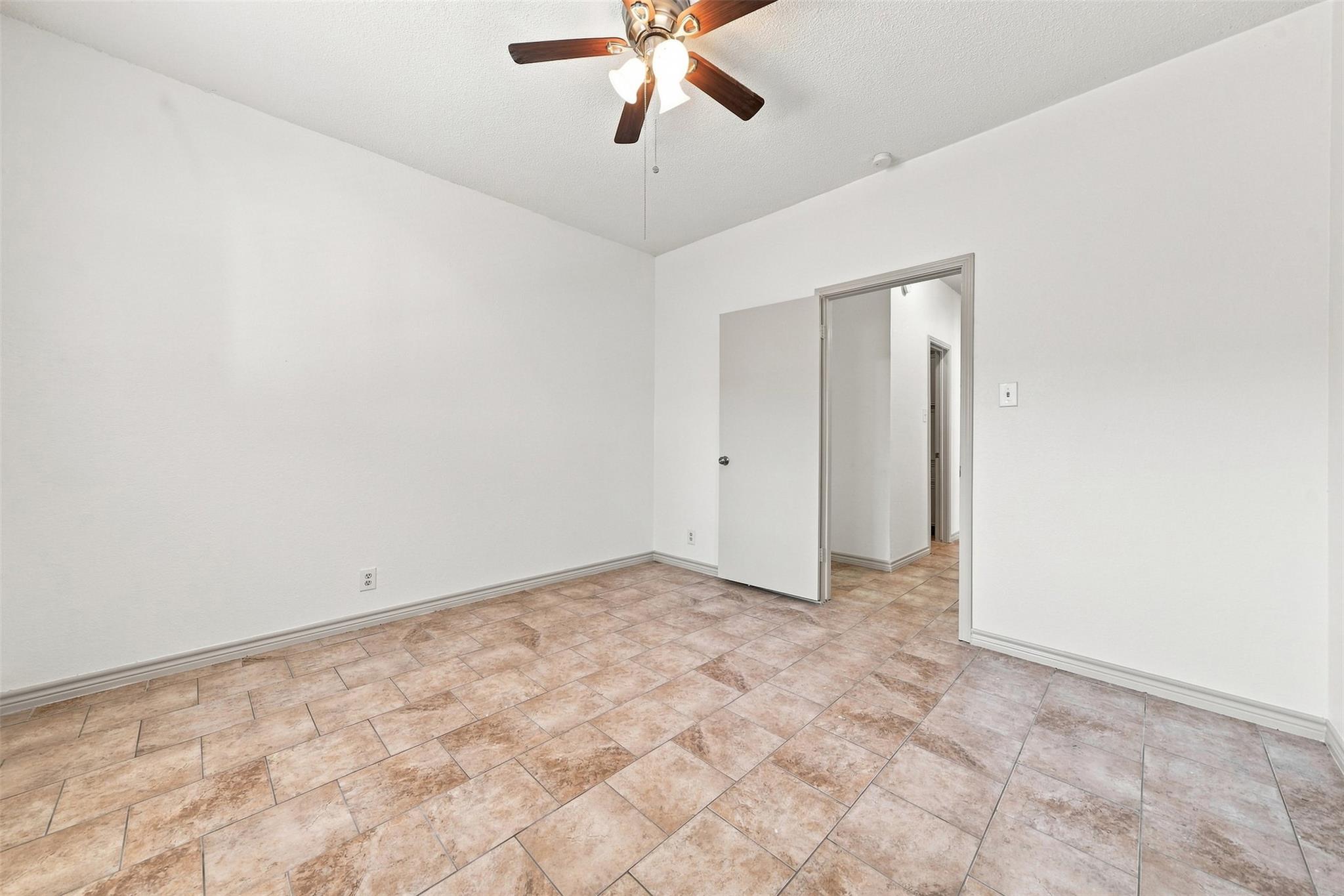 2207 Lancaster Gate Cv Property Photo 20
