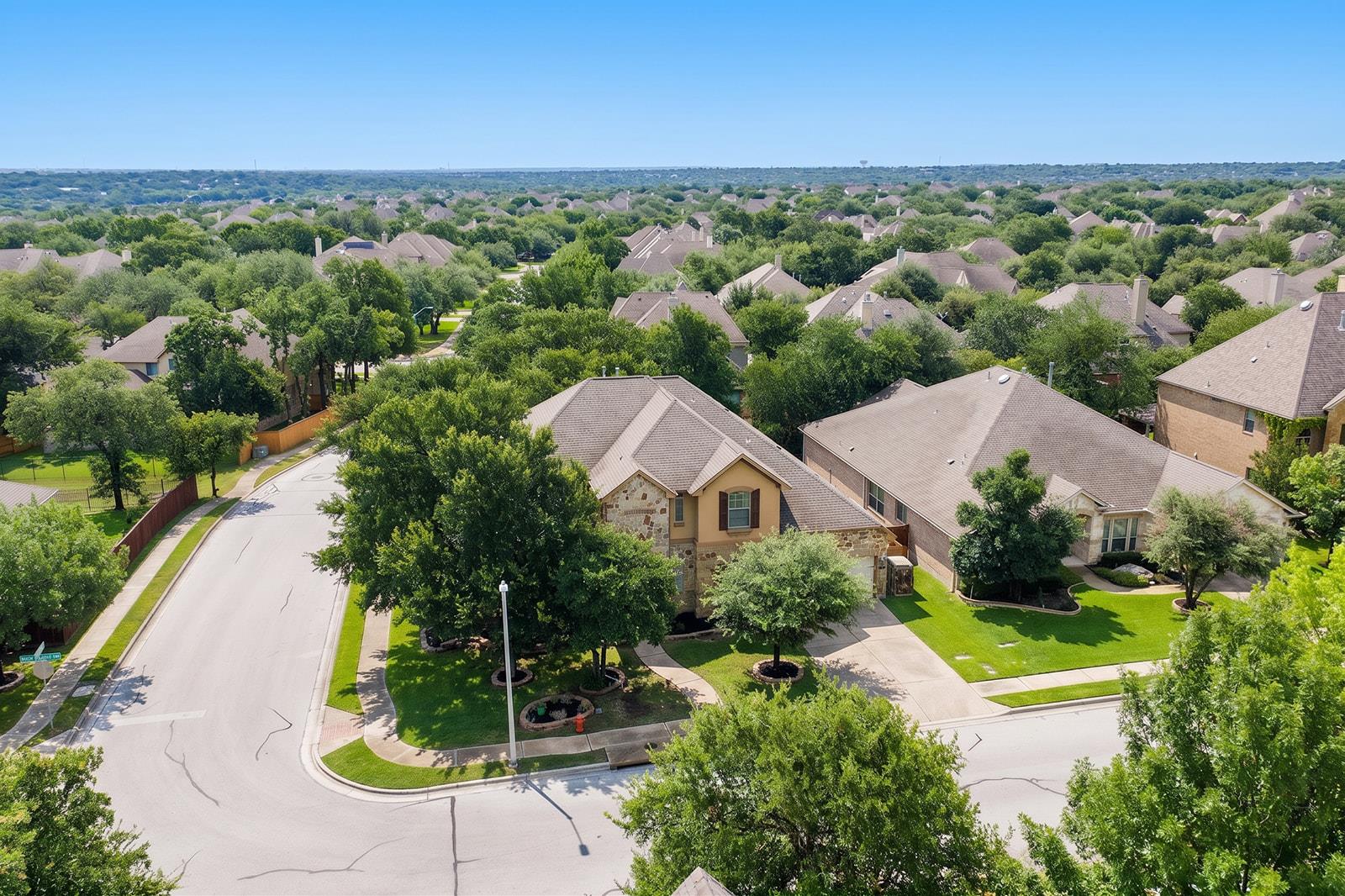114 Saddle Ridge Dr N Property Photo 4
