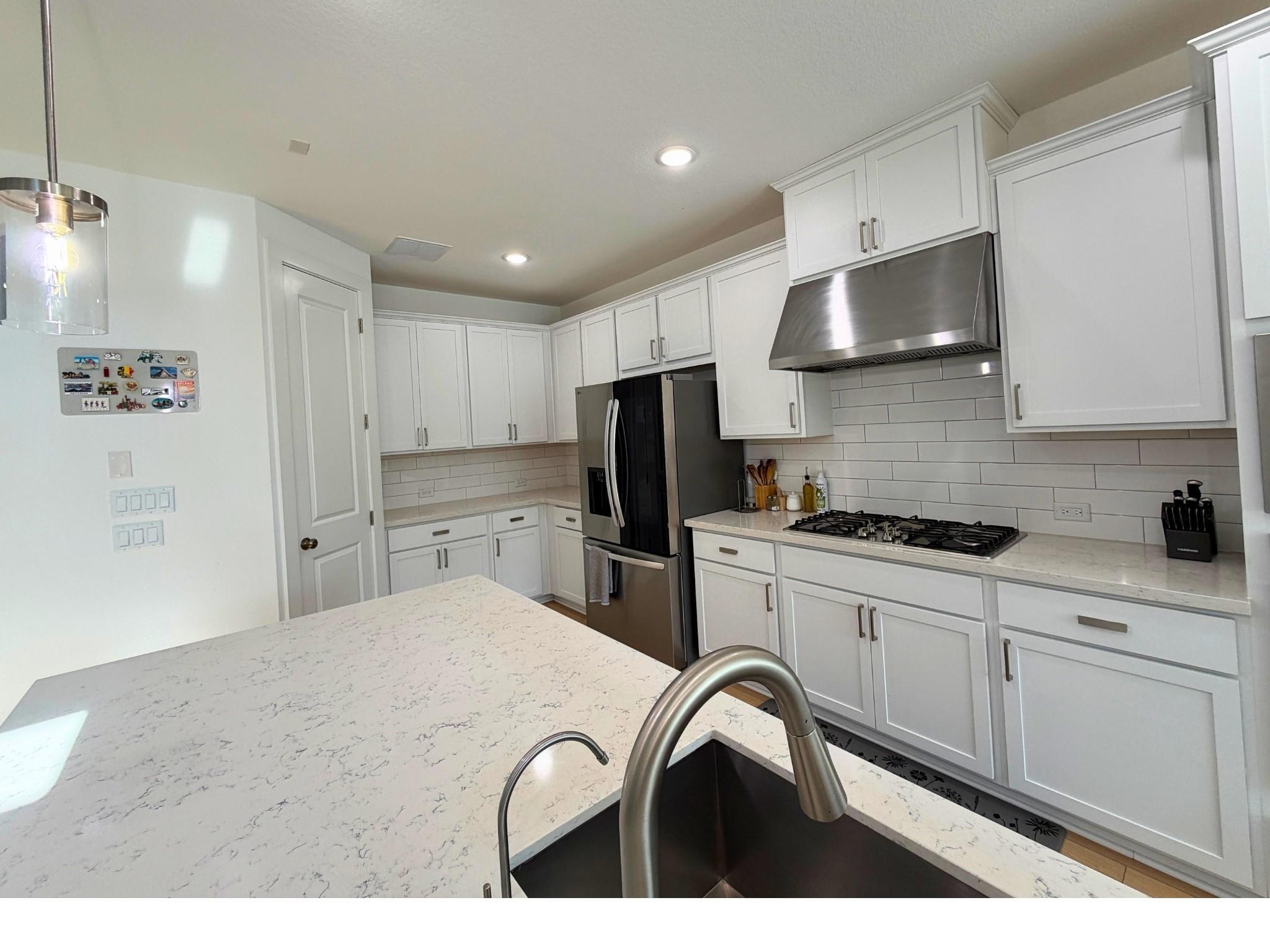 12708 Purple Prairie Ln Property Photo 6