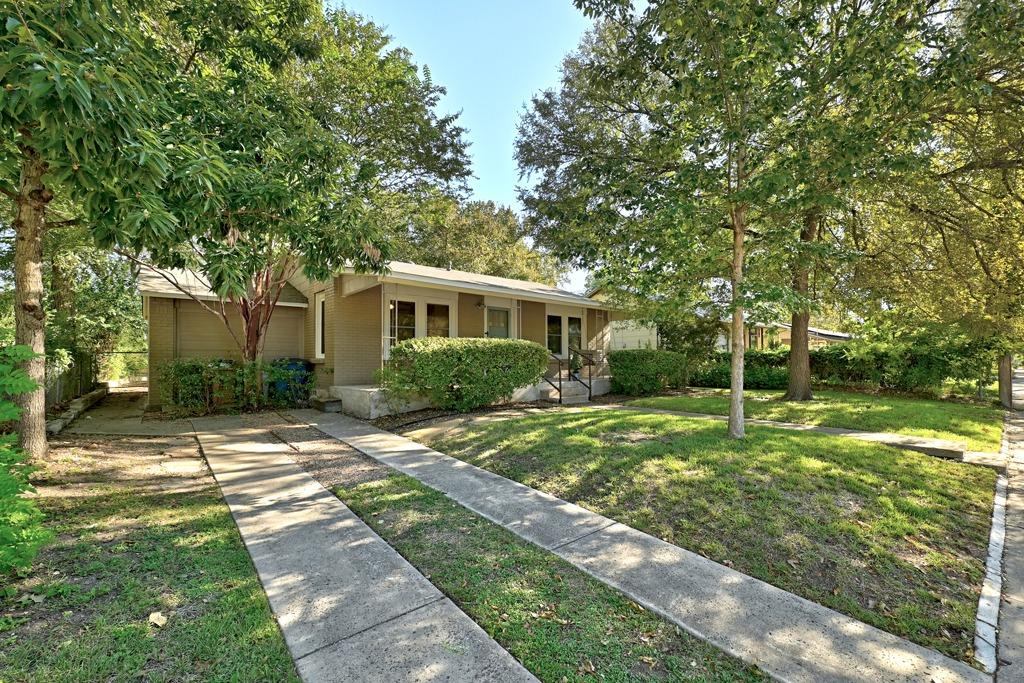 1216 Alegria Rd Property Photo 2
