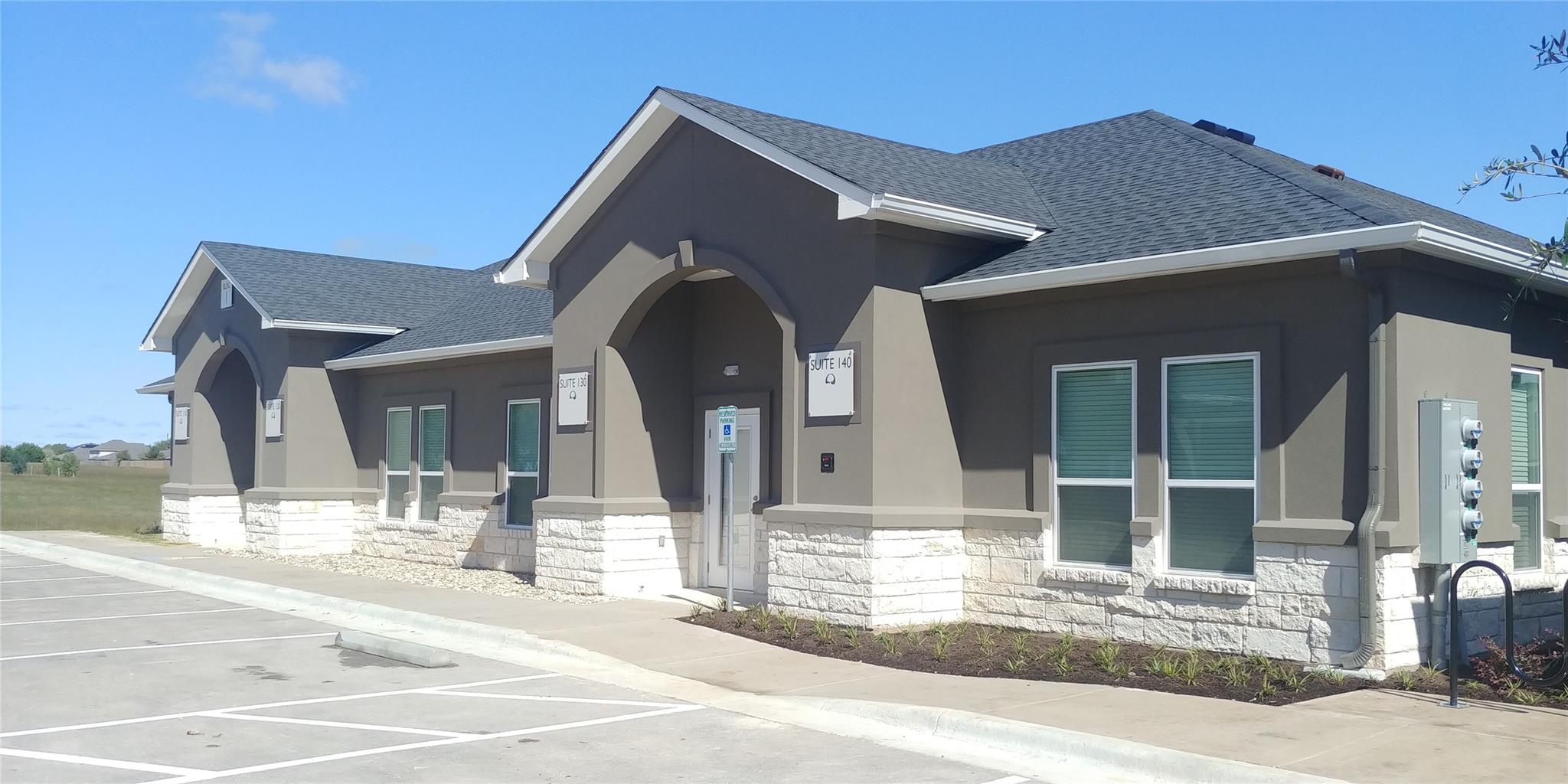 660 S Bagdad Rd #420 Property Photo 1