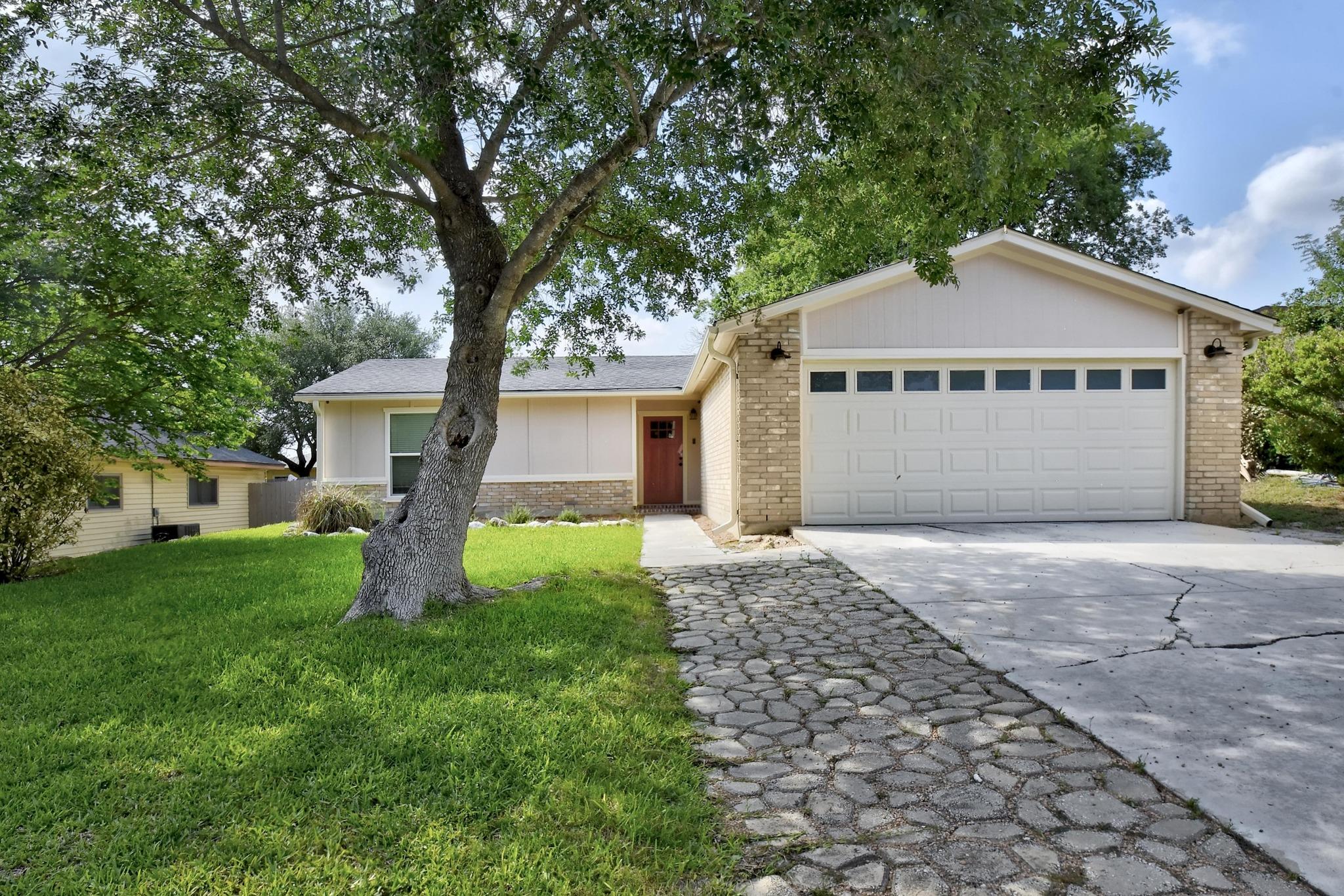 3429 Harvest Dr Property Photo 2