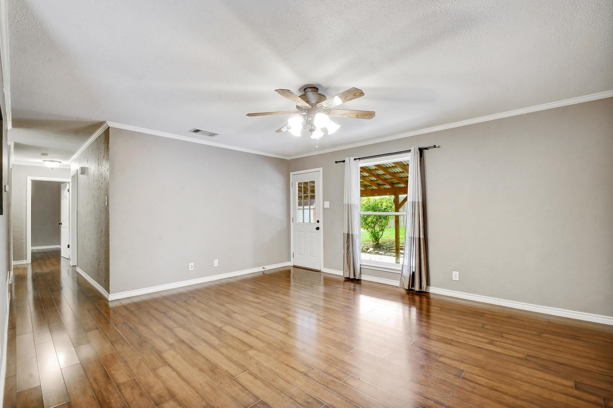 3429 Harvest Dr Property Photo 3