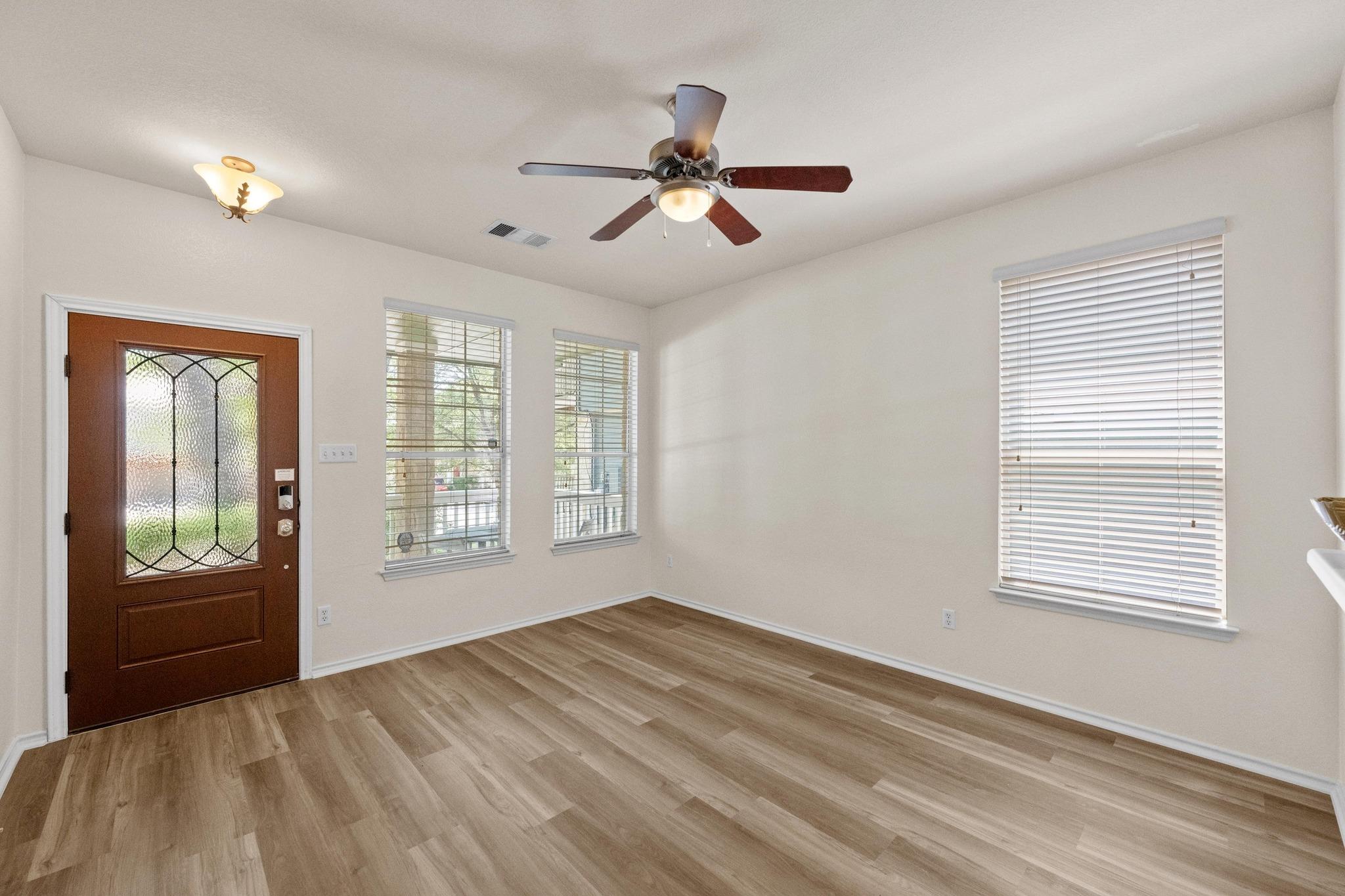 2113 Campfield Pkwy Property Photo 4