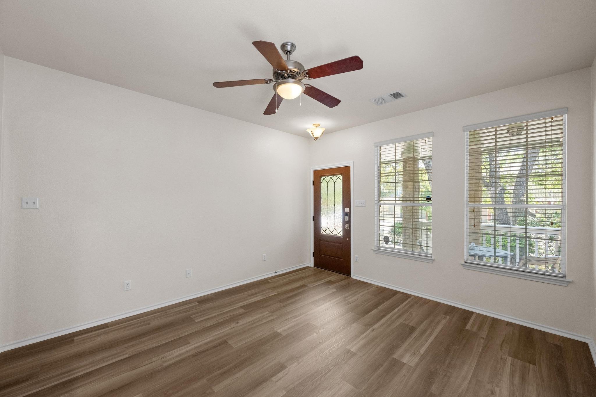 2113 Campfield Pkwy Property Photo 5