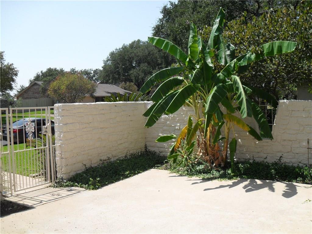 4804 Greystone Dr Property Photo 3