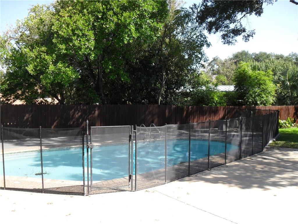 4804 Greystone Dr Property Photo 10