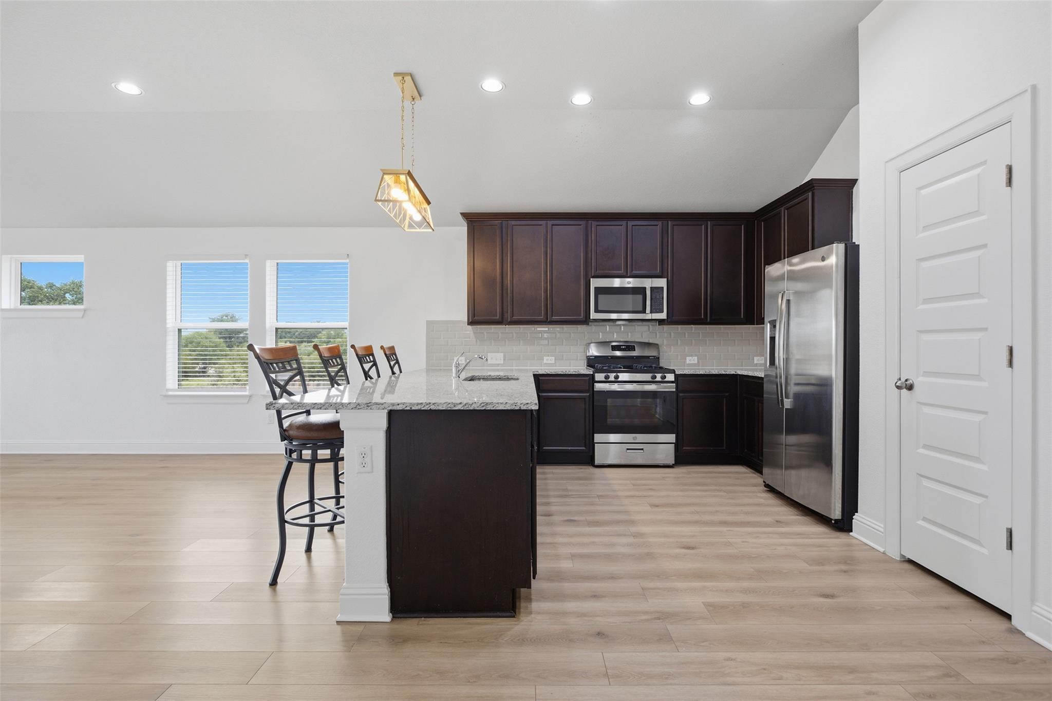 321 Gaida Loop Property Photo 12