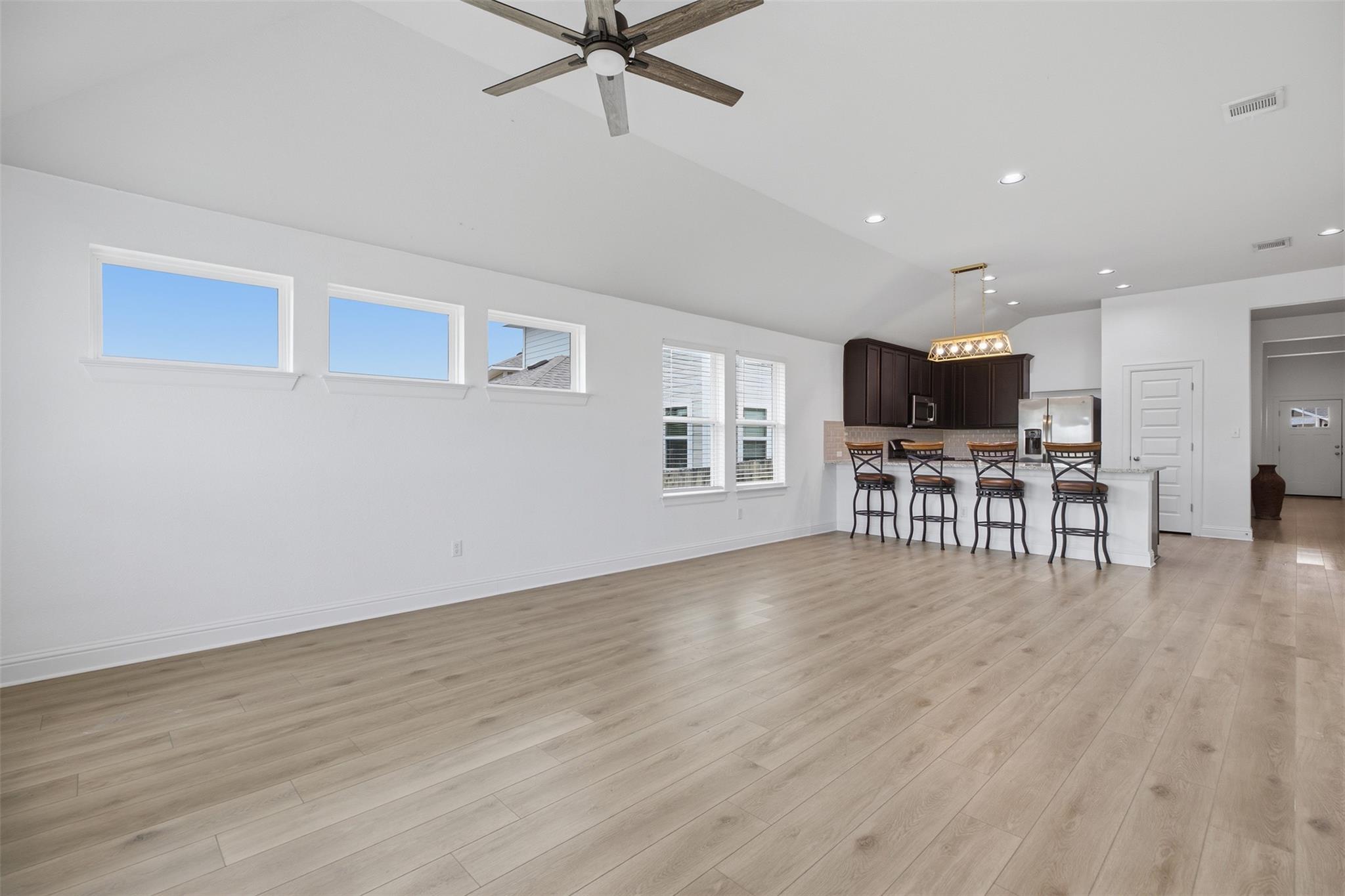 321 Gaida Loop Property Photo 17
