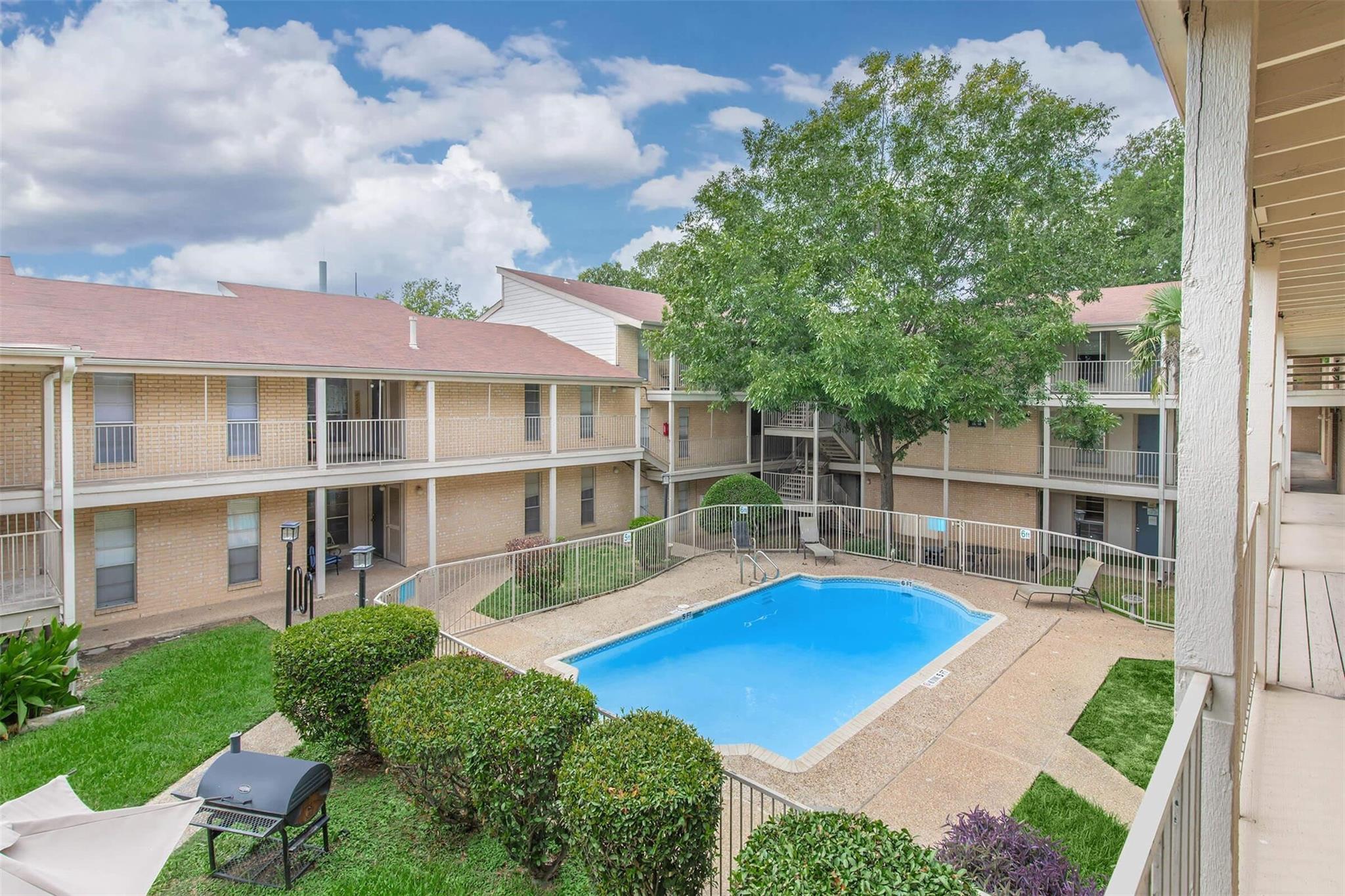 6008 N Lamar Blvd #205 Property Photo 1