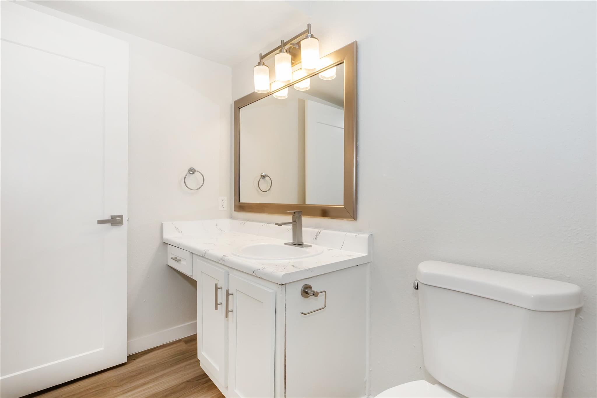 6008 N Lamar Blvd #205 Property Photo 10