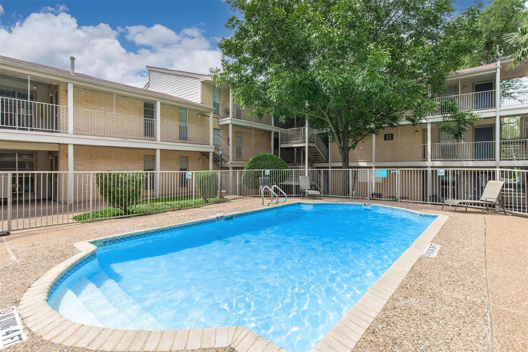 6008 N Lamar Blvd #205 Property Photo 12