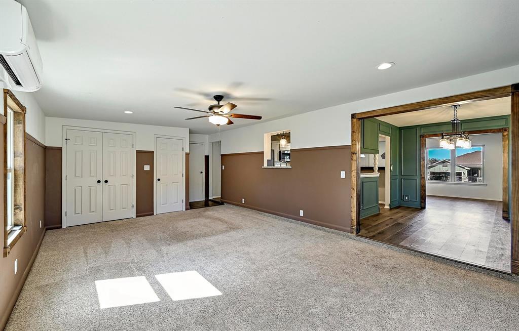 551 N Grange St Property Photo 20
