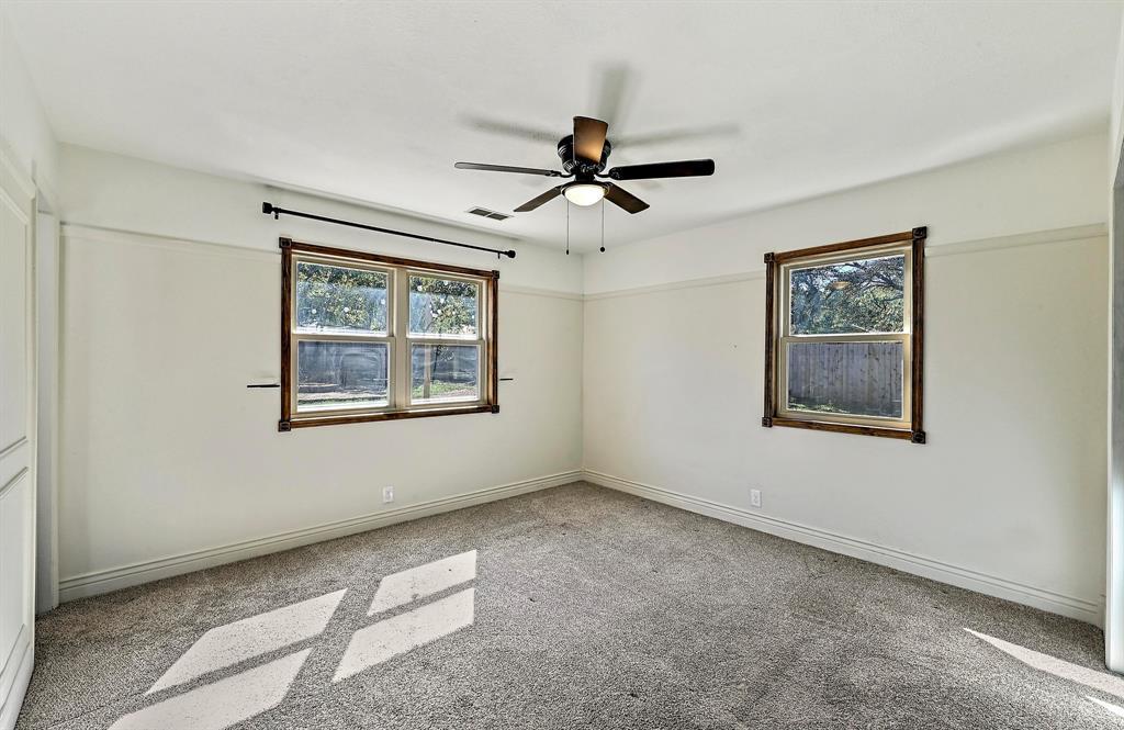 551 N Grange St Property Photo 21