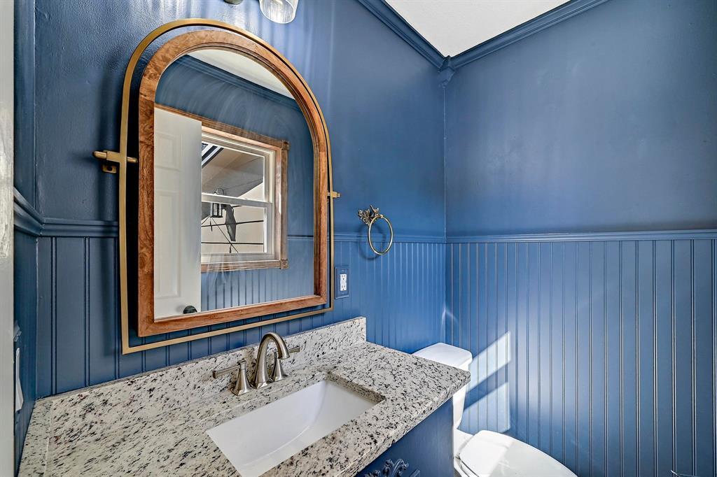 551 N Grange St Property Photo 23