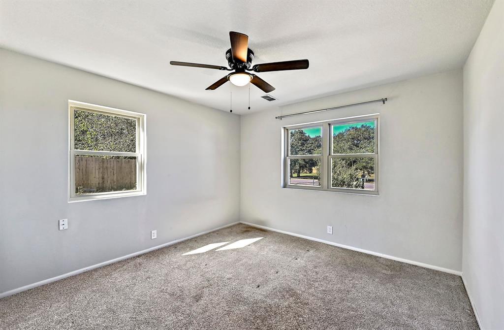 551 N Grange St Property Photo 24