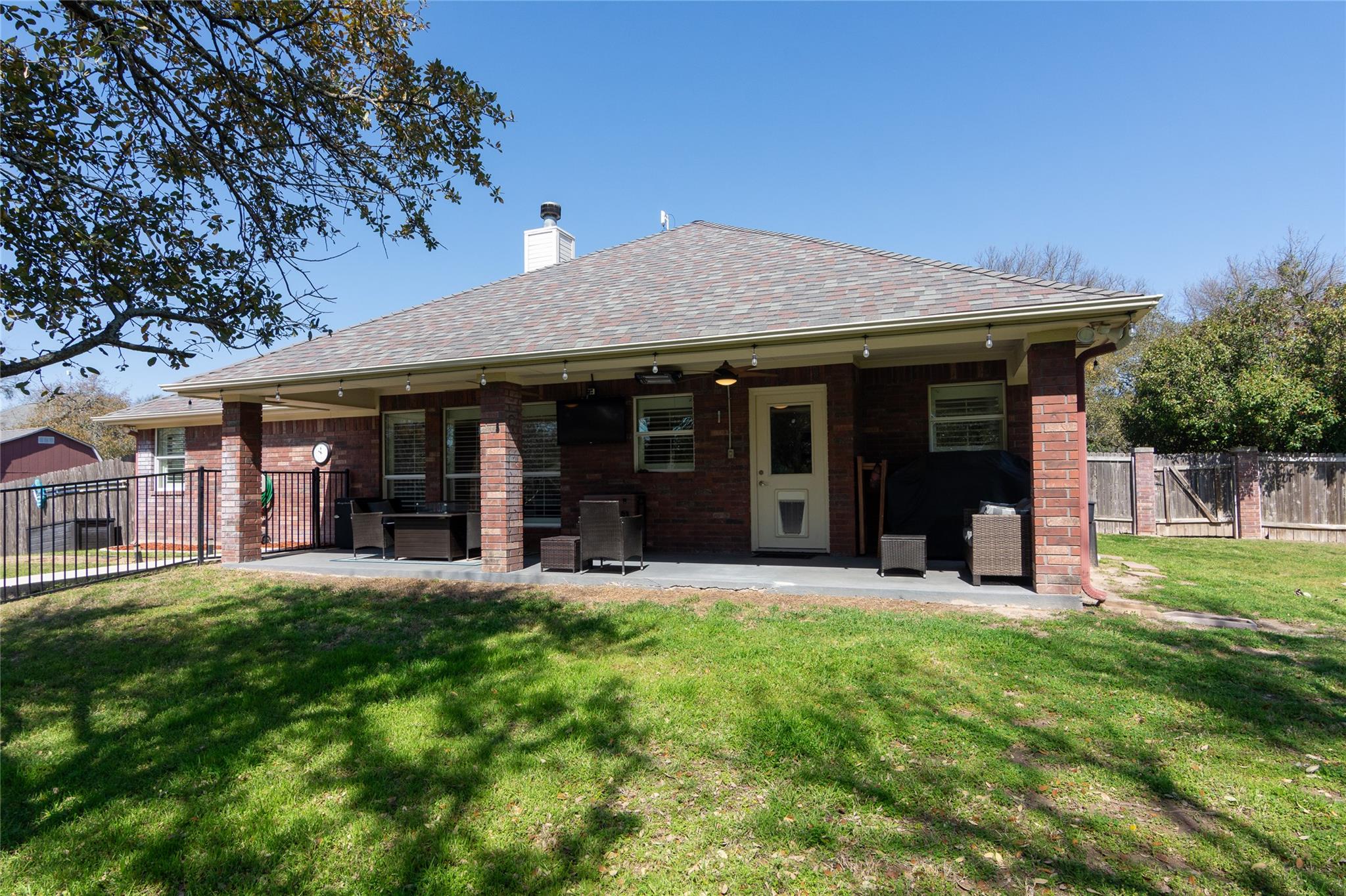 110 Cherry Wood Ct Property Photo 7